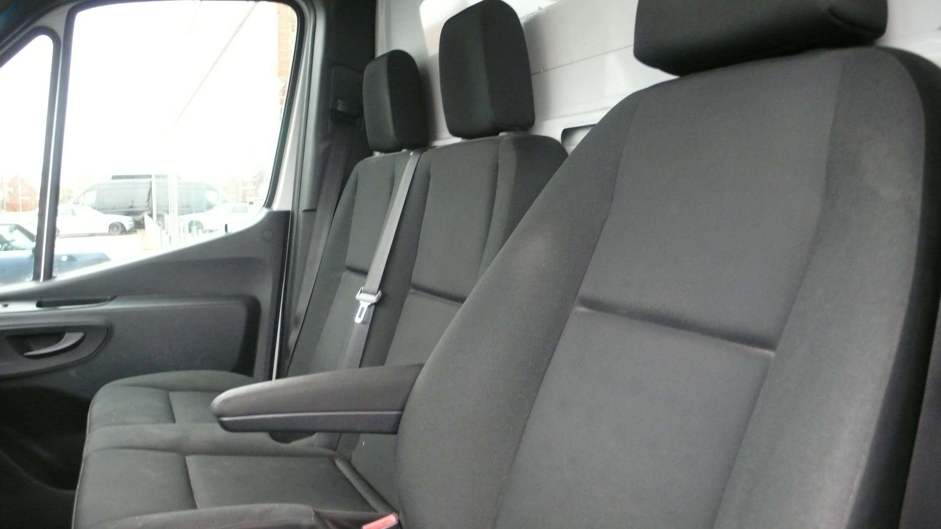 Mercedes-Benz Sprinter 514 CDI - met koffer - B rijbewijs - 18900euro+btw Garage Frank Mesure