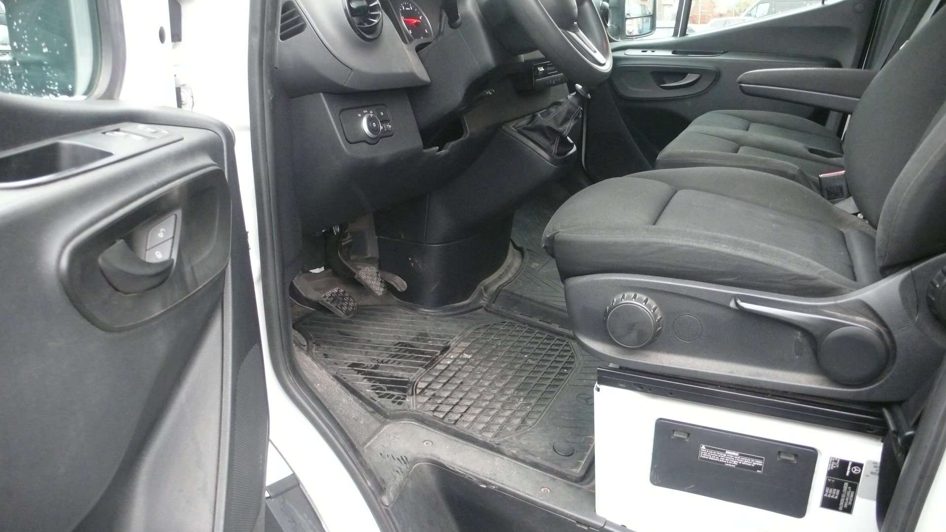 Mercedes-Benz Sprinter 514 CDI - met koffer - B rijbewijs - 18900euro+btw Garage Frank Mesure