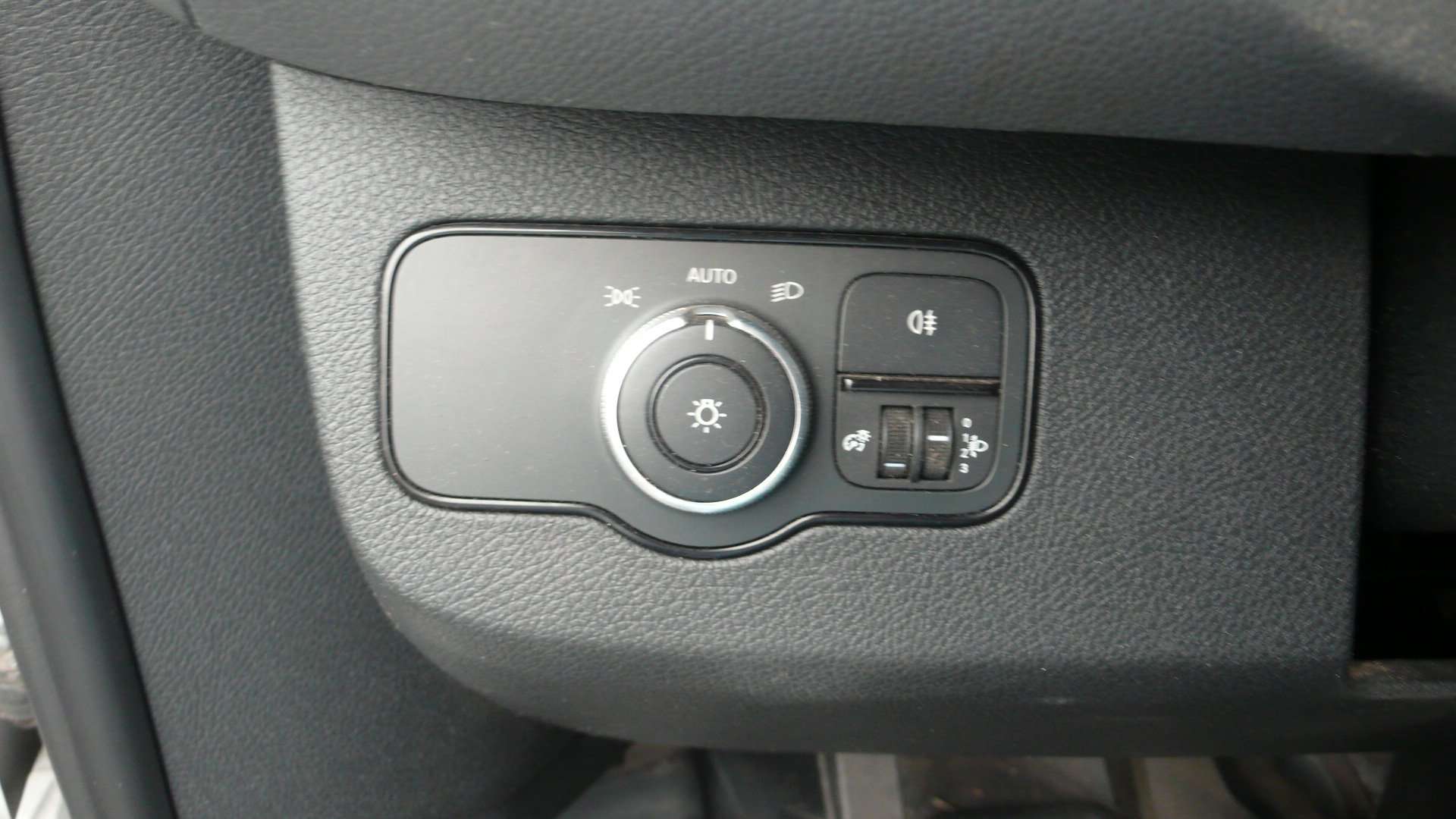 Mercedes-Benz Sprinter 514 CDI - met koffer - B rijbewijs - 18900euro+btw Garage Frank Mesure