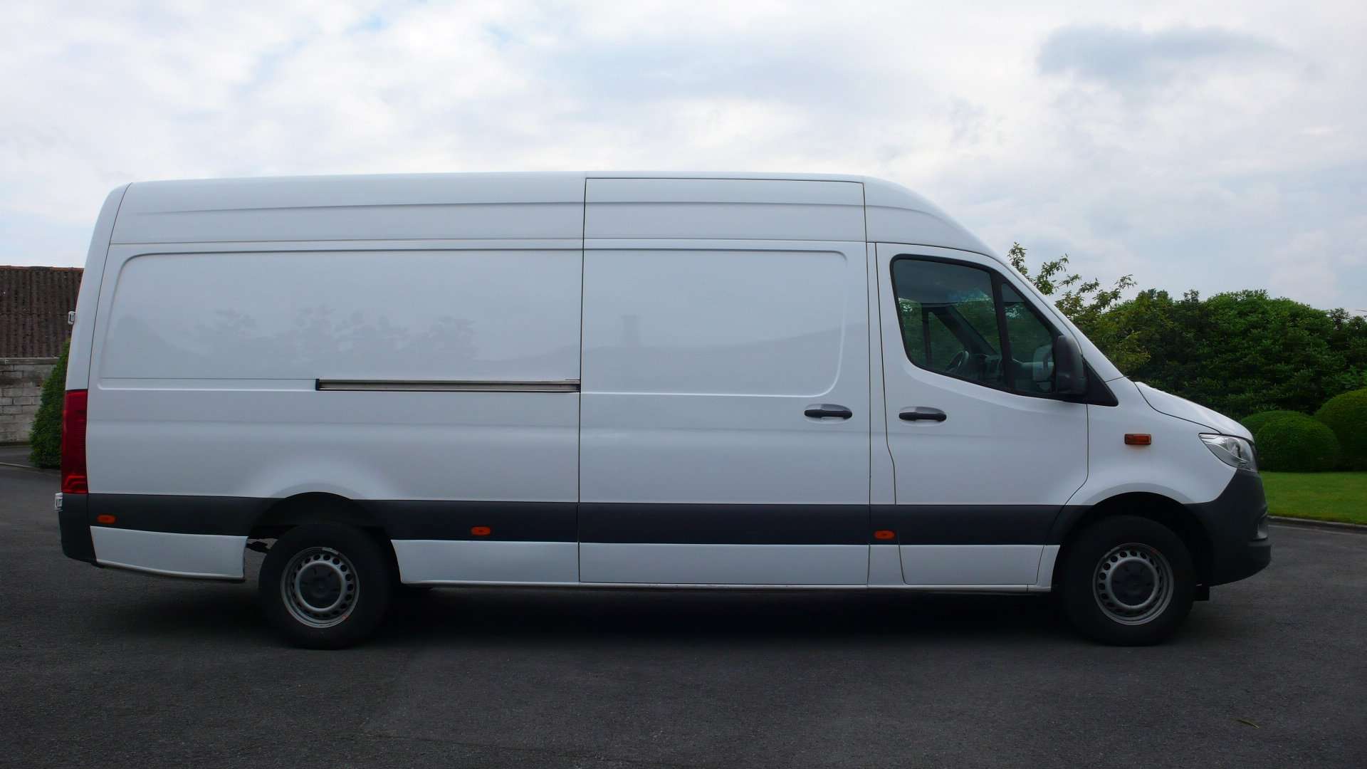 Mercedes-Benz Sprinter 317 CDI - L3H2 - 59401km - AHK 3.5ton - 28750+btw Garage Frank Mesure