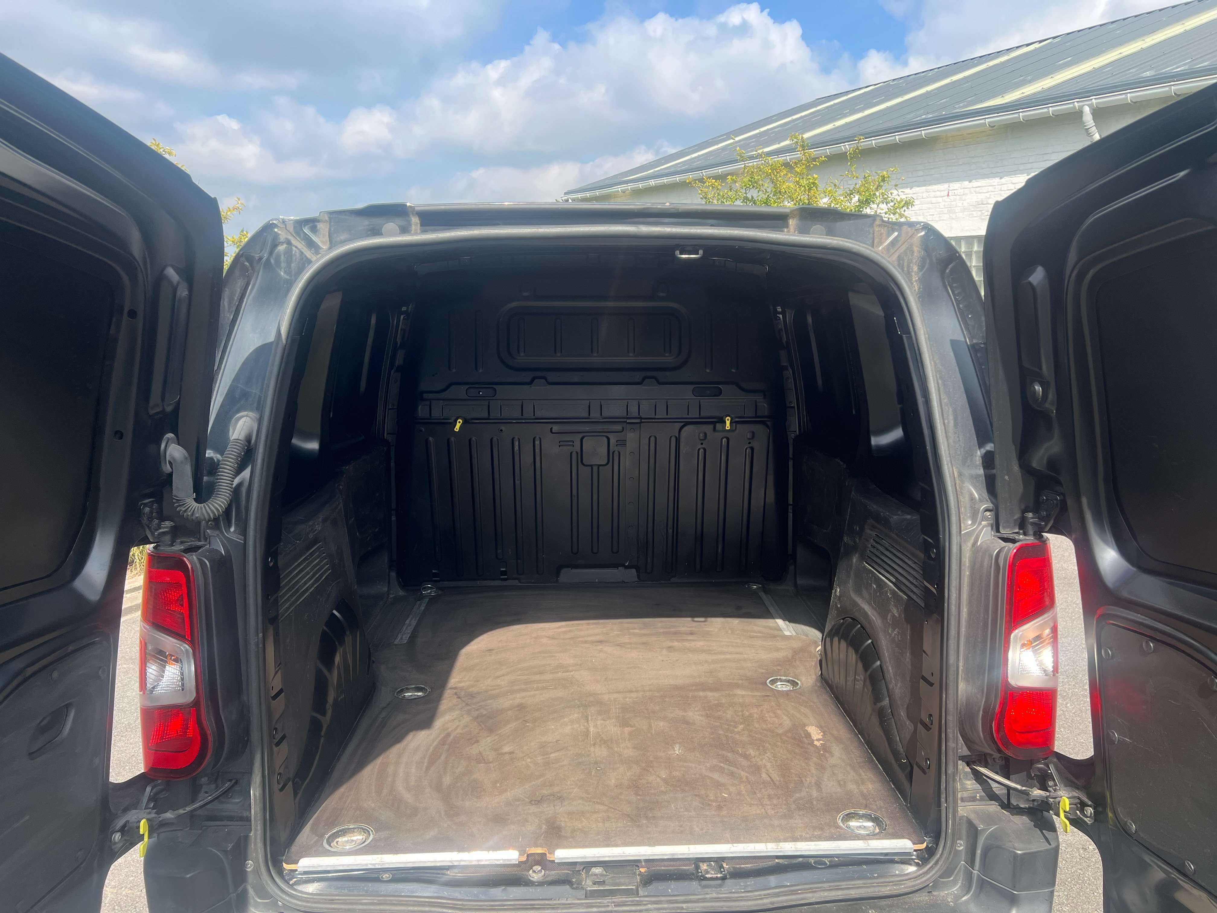 Opel Combo /Citroën Berlingo - airco - 7200 euro+btw Garage Frank Mesure