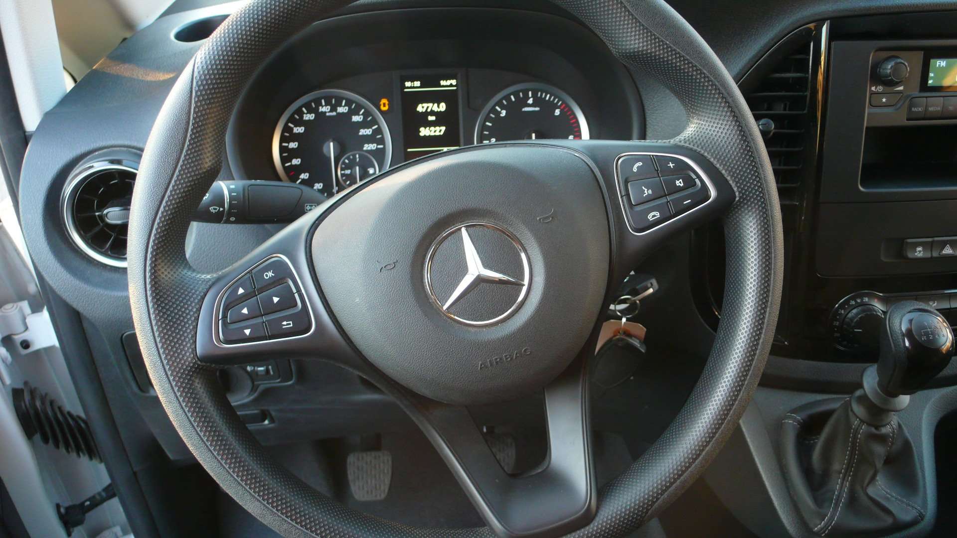 Mercedes-Benz Vito 114 CDI - LANG - 36.225 km - 22850 euro +btw Garage Frank Mesure