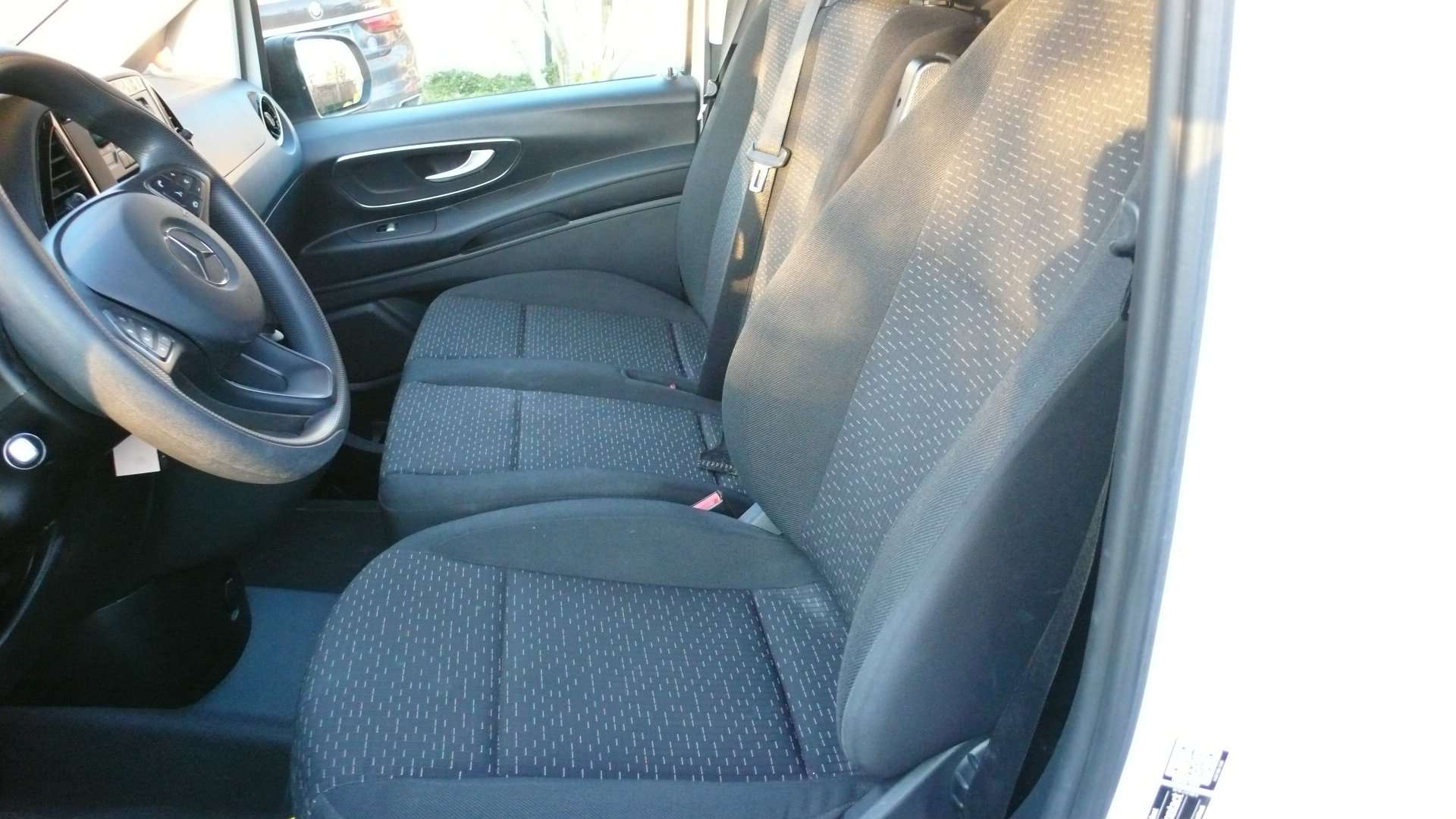 Mercedes-Benz Vito 114 CDI - LANG - 36.225 km - 22850 euro +btw Garage Frank Mesure