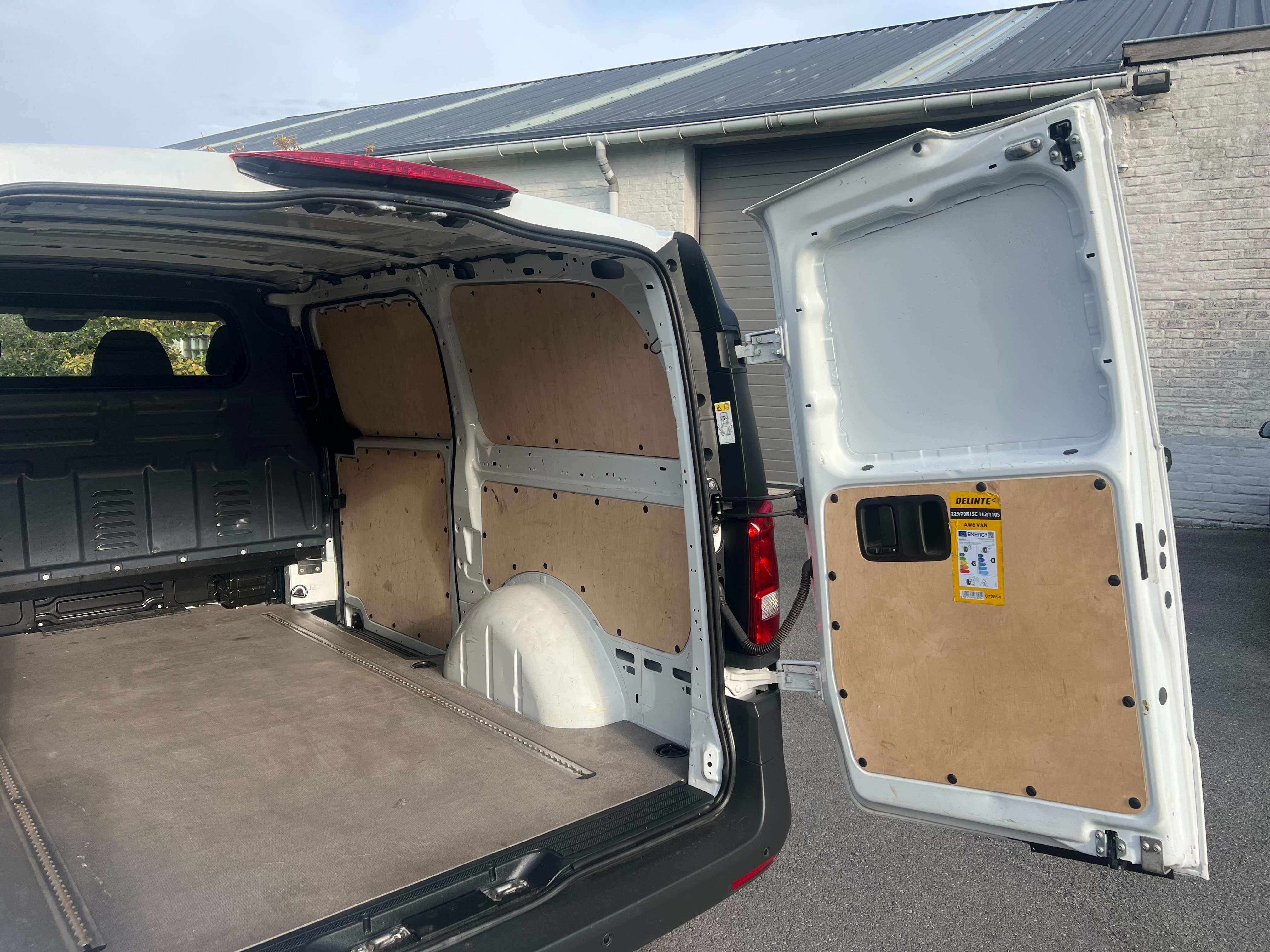 Mercedes-Benz Vito 116 CDI - lang - 82.430 km - 20.950 euro + btw Garage Frank Mesure