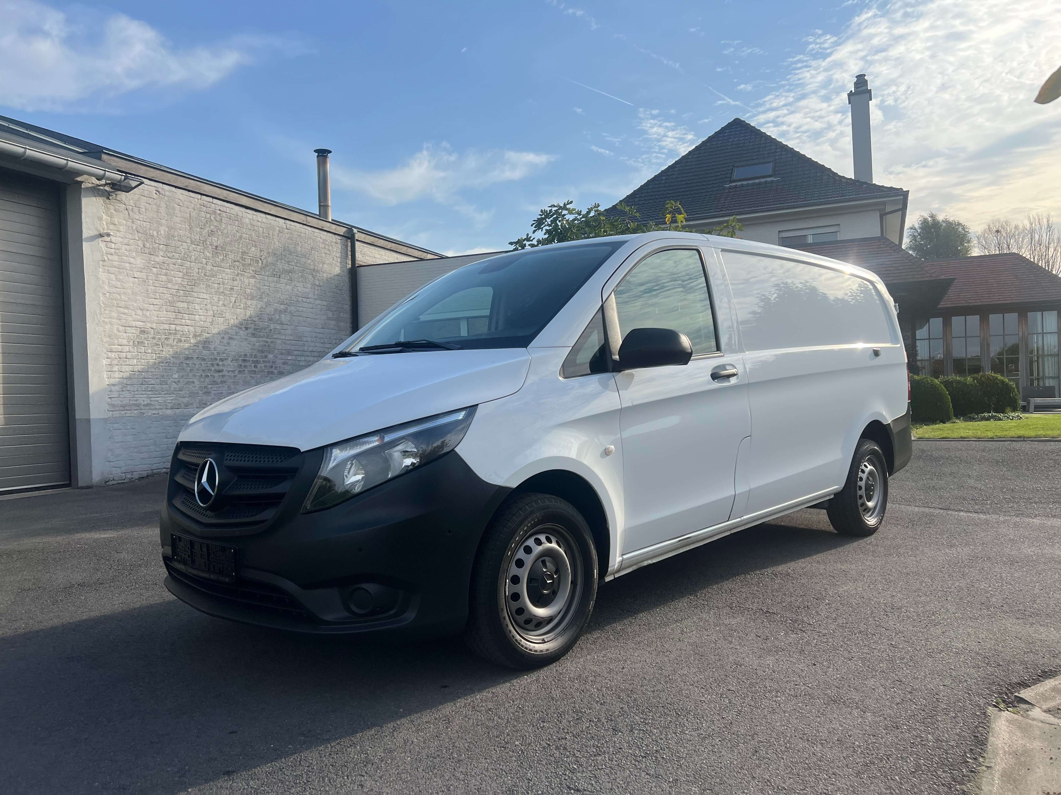 Mercedes-Benz Vito 116 CDI - lang - 82.430 km - 20.950 euro + btw Garage Frank Mesure