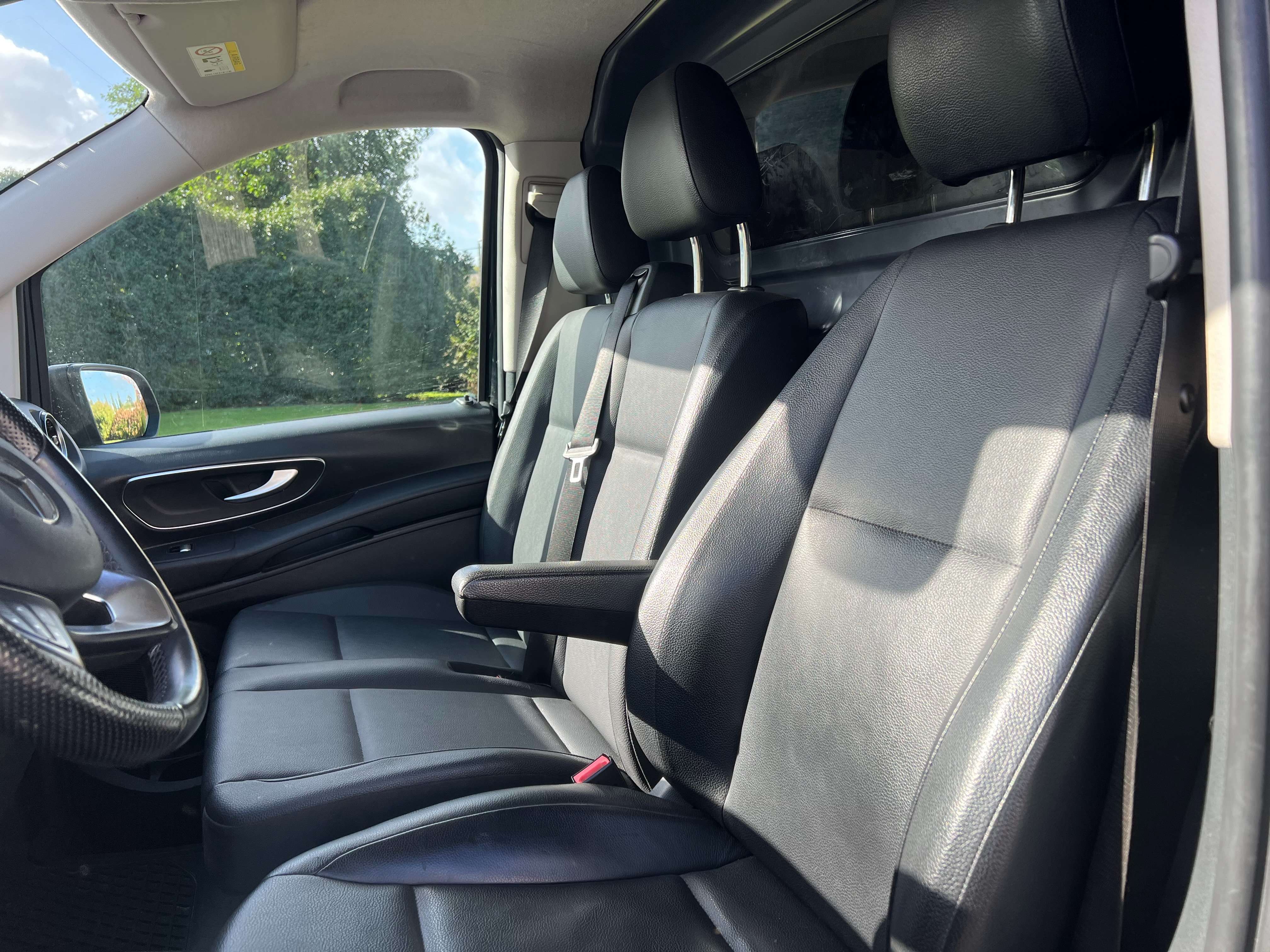 Mercedes-Benz Vito 116 CDI - lang - trekhaak - 16.800 euro + btw Garage Frank Mesure