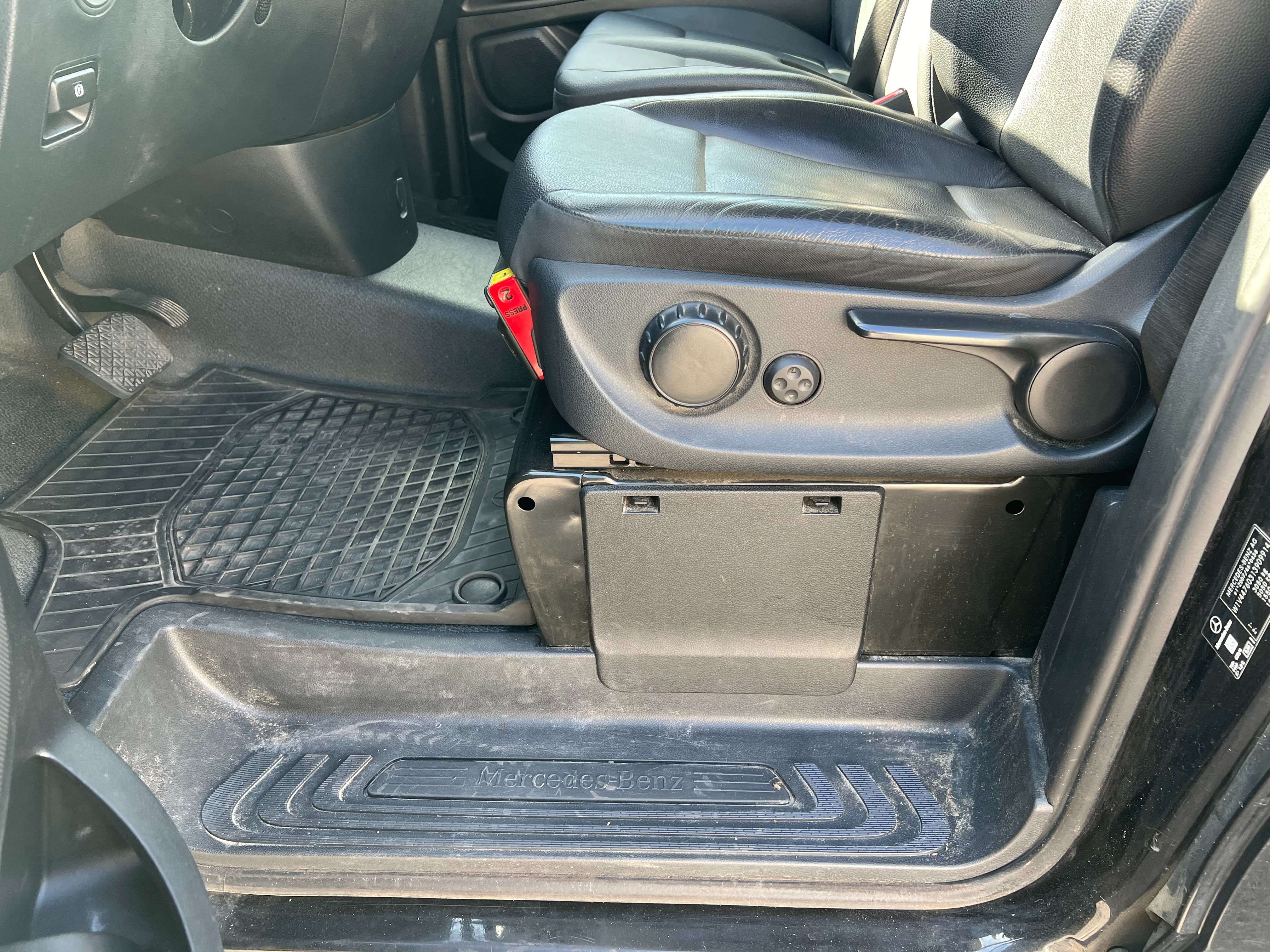 Mercedes-Benz Vito 116 CDI - lang - trekhaak - 16.800 euro + btw Garage Frank Mesure