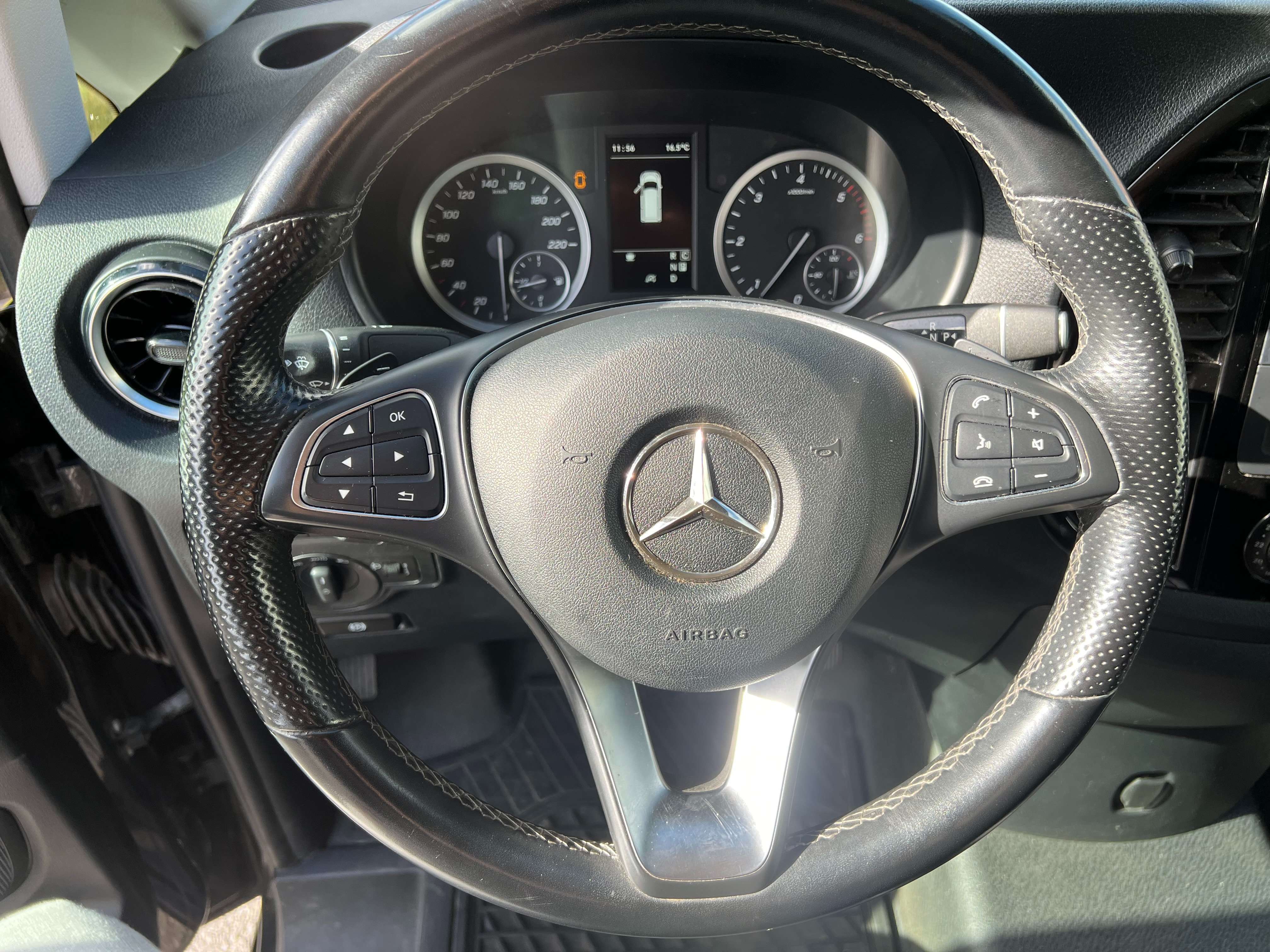 Mercedes-Benz Vito 116 CDI - lang - trekhaak - 16.800 euro + btw Garage Frank Mesure