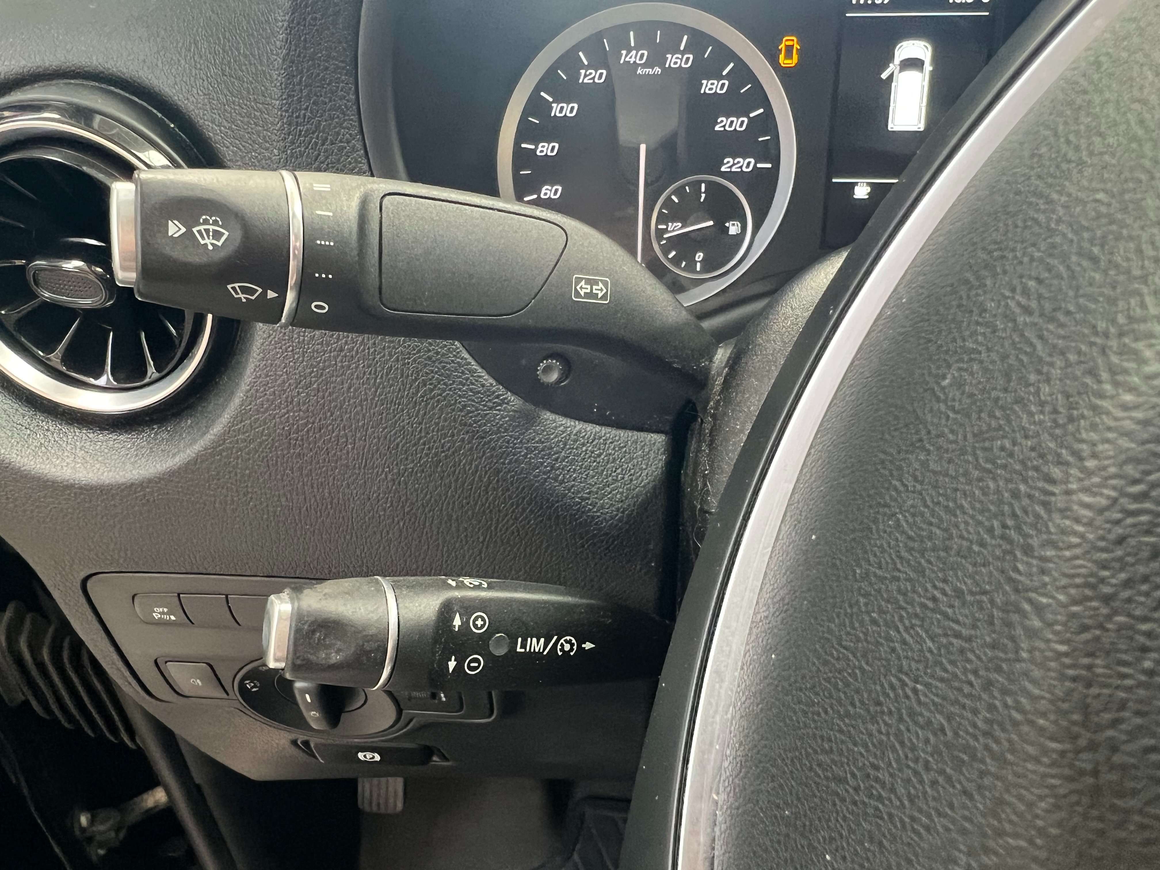 Mercedes-Benz Vito 116 CDI - lang - trekhaak - 16.800 euro + btw Garage Frank Mesure