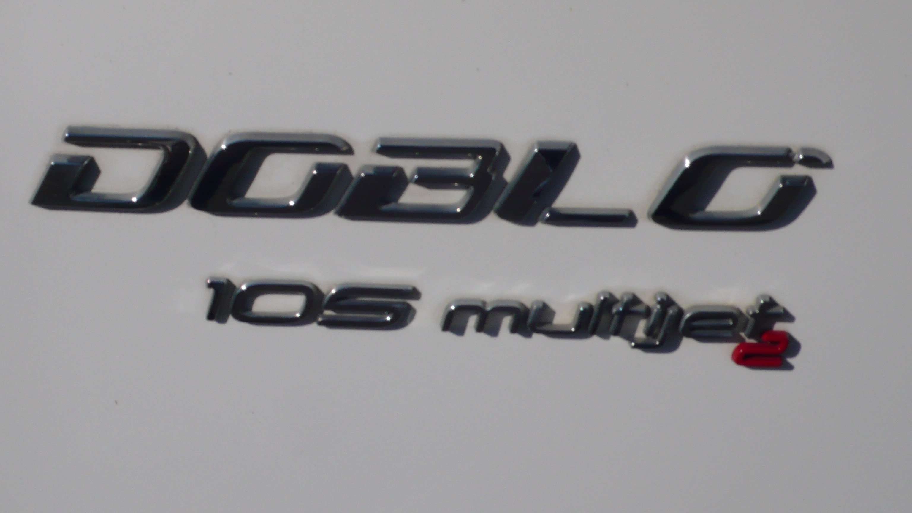 Fiat Doblo 3 zitplaatsen 105 pk 4900 km   9250 euro Garage Frank Mesure