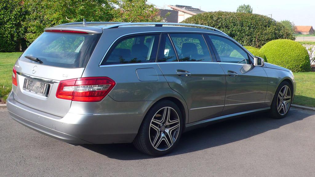 Mercedes-Benz E 250 CDI BE Avantgarde  volleder Garage Frank Mesure