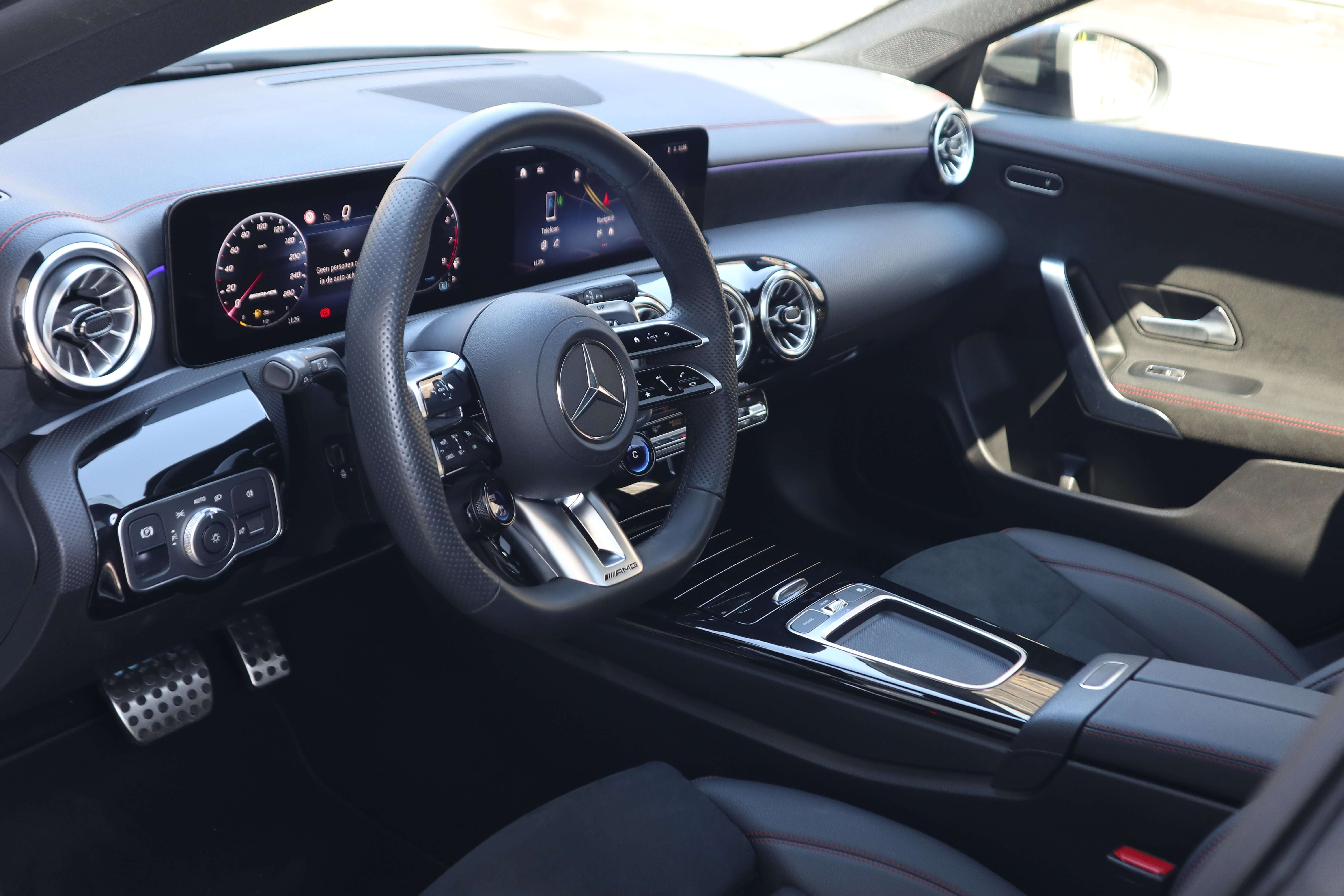 Mercedes-Benz CLA 35 AMG 4-Matic/facelift/1eig/Panodak/Camera/Night/Multi EuroCars -Aalst bv