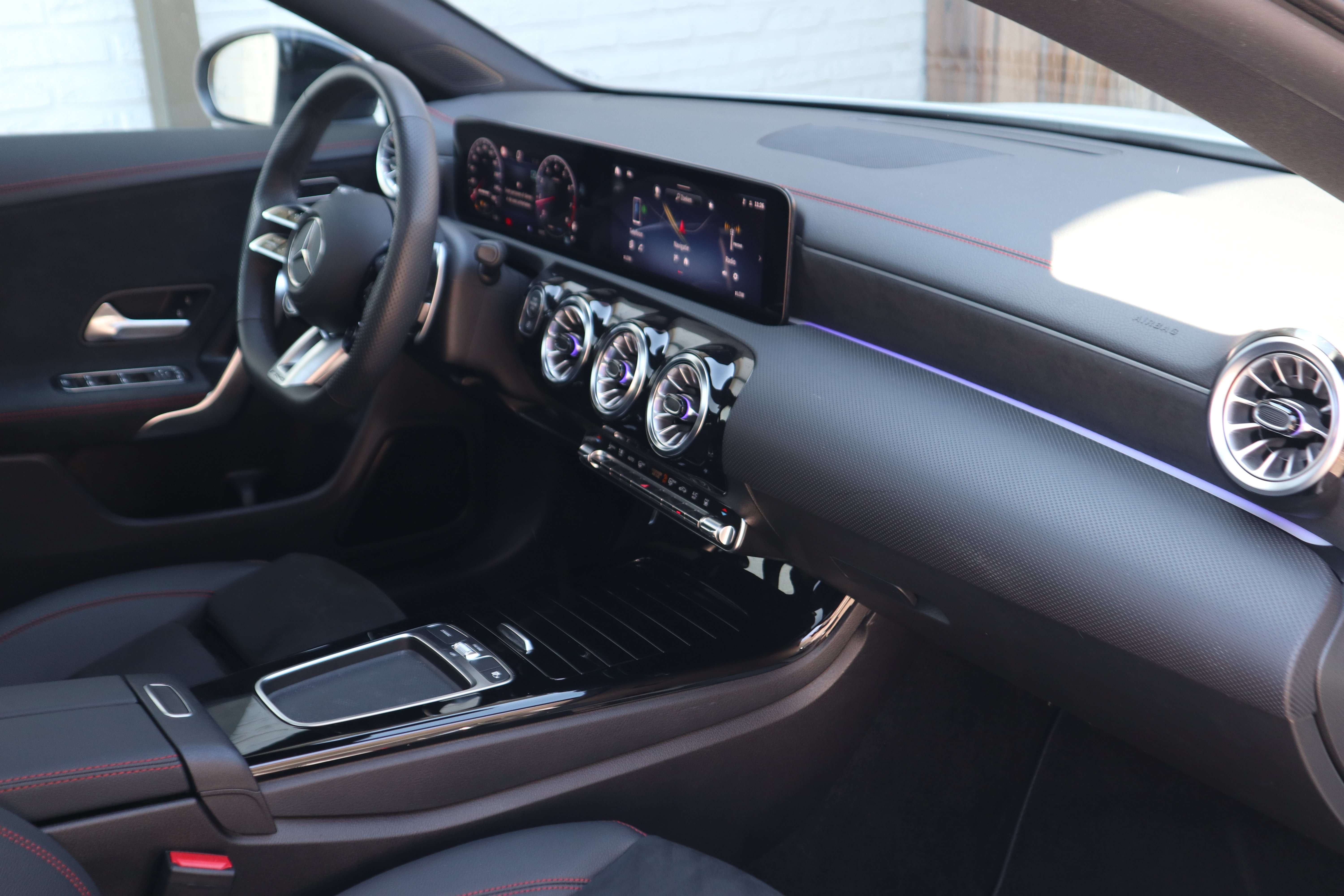 Mercedes-Benz CLA 35 AMG 4-Matic/facelift/1eig/Panodak/Camera/Night/Multi EuroCars -Aalst bv