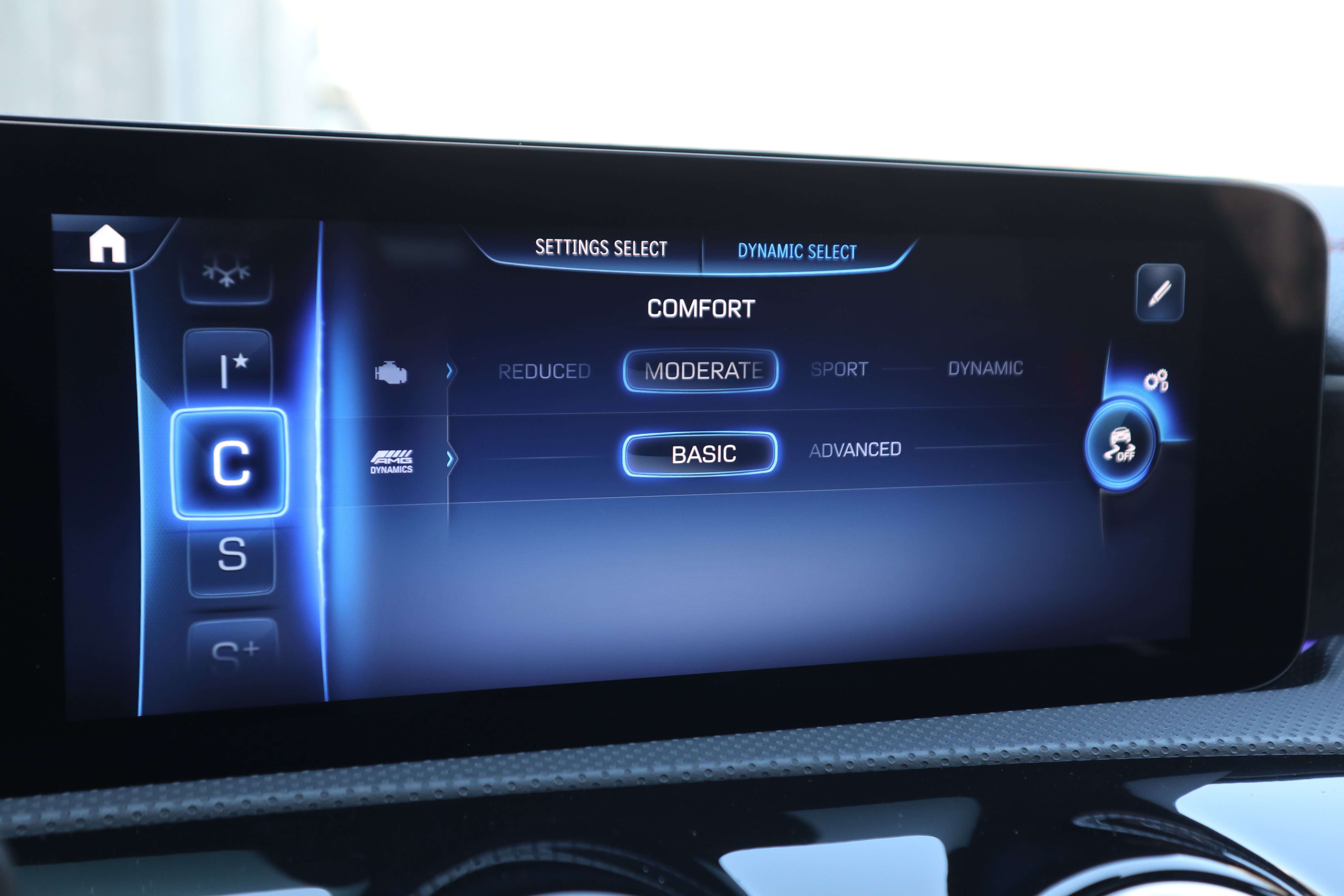 Mercedes-Benz CLA 35 AMG 4-Matic/facelift/1eig/Panodak/Camera/Night/Multi EuroCars -Aalst bv