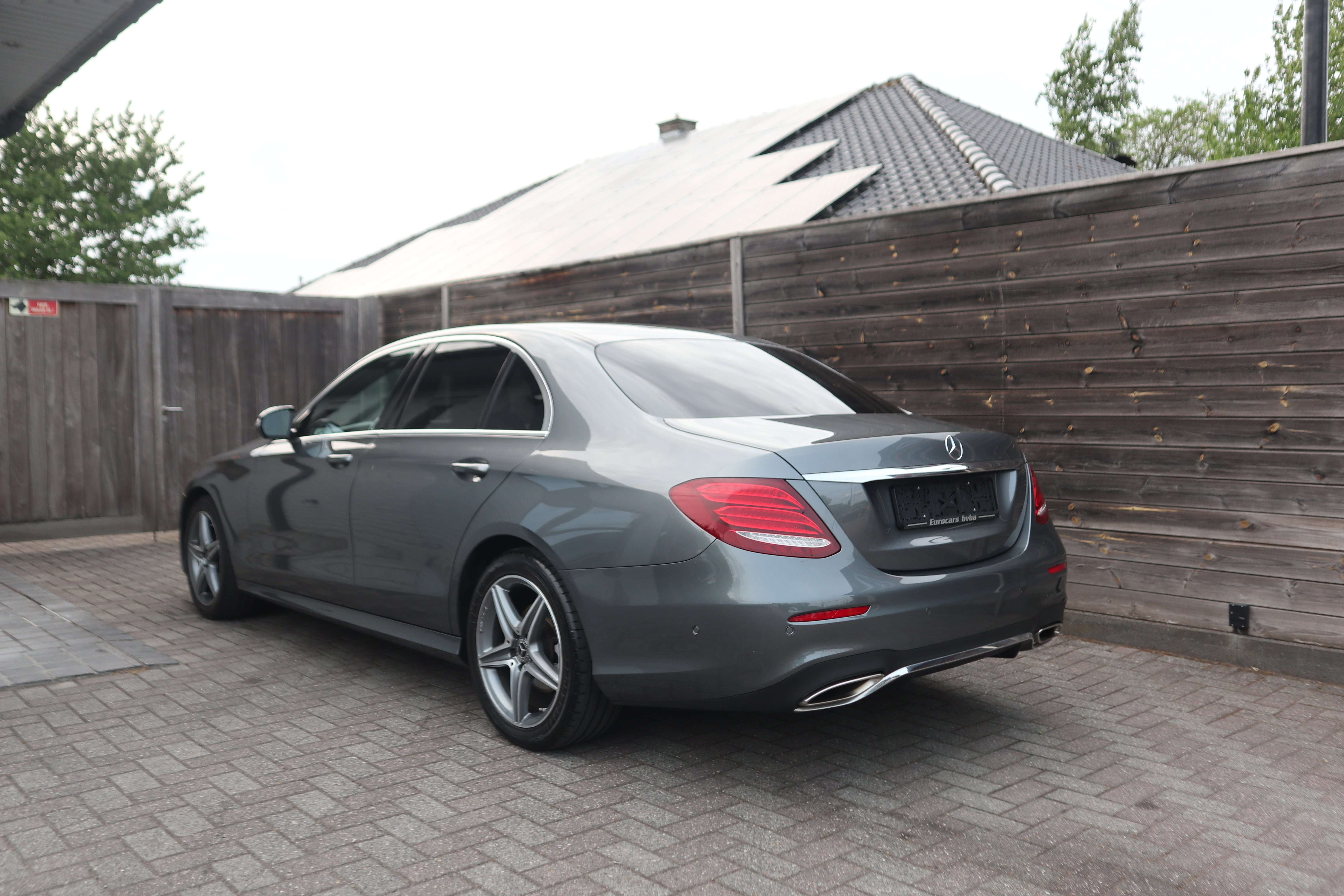 Mercedes-Benz E 200 AMG PAKKET/VOLLEDER/360°/MEMORY/GPS/CRUISE/TOP EuroCars -Aalst bv
