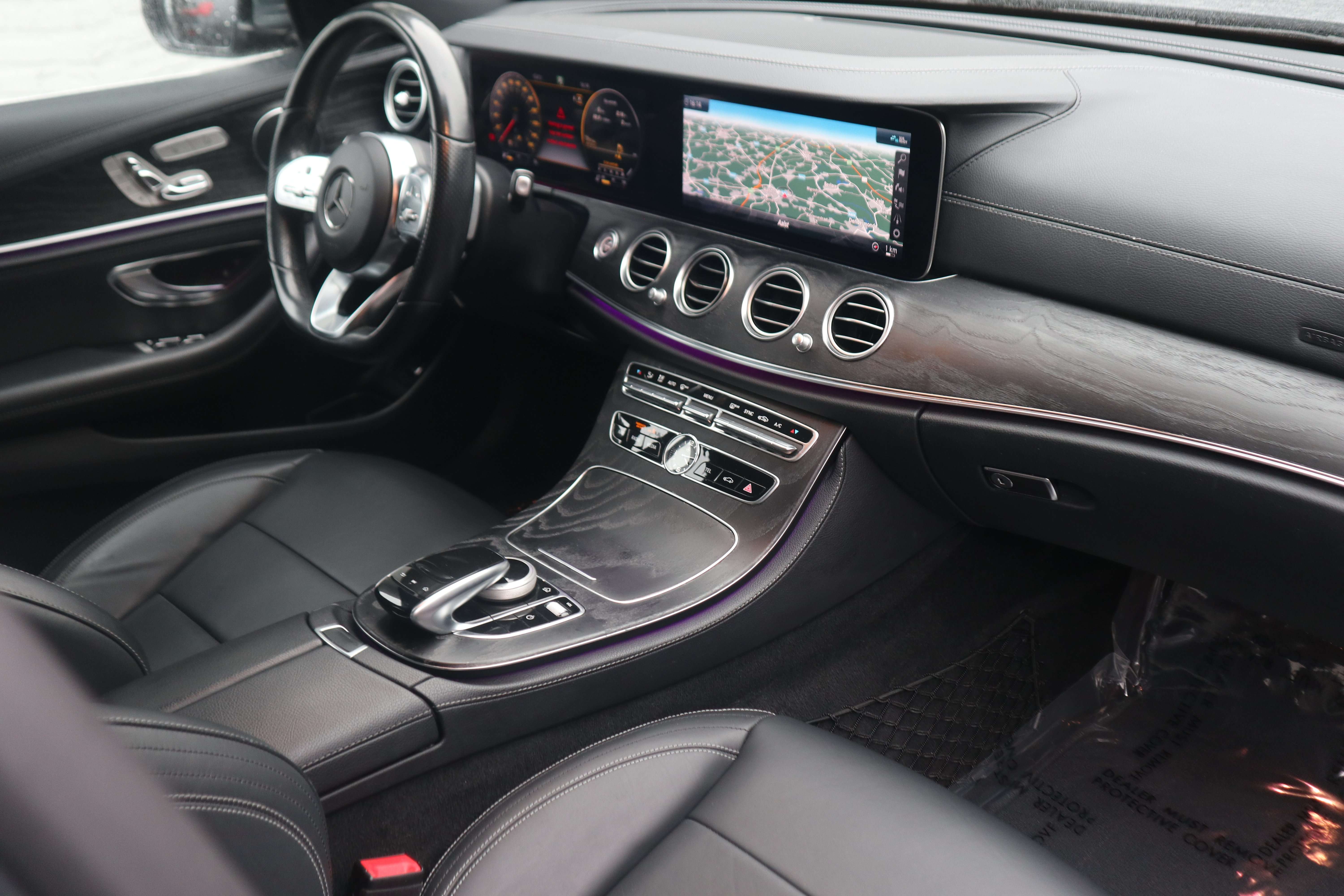 Mercedes-Benz E 200 AMG PAKKET/VOLLEDER/360°/MEMORY/GPS/CRUISE/TOP EuroCars -Aalst bv