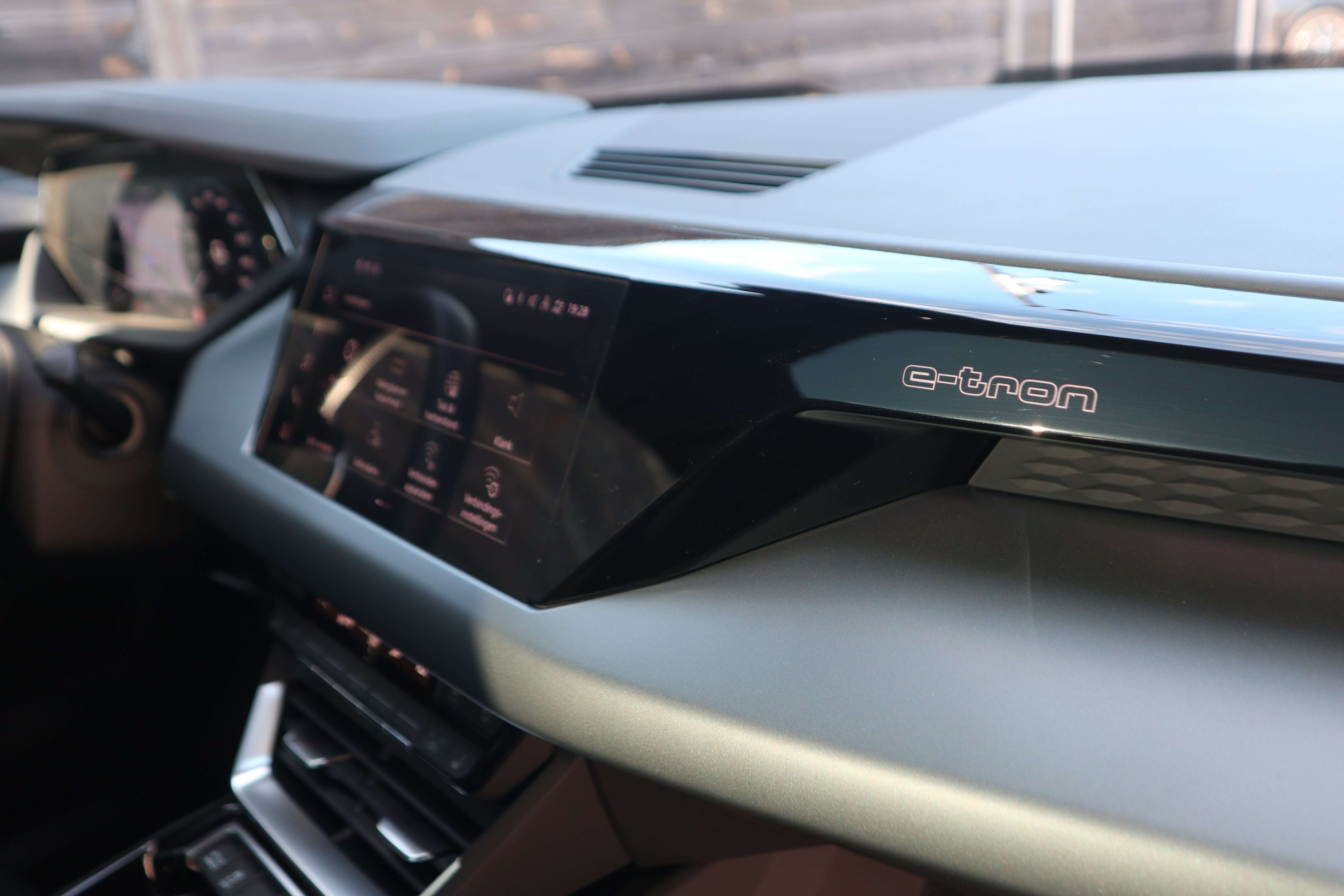 Audi e-tron GT Adapt/Pano/B&O Sound/Laser Matrix/360°/Head-up EuroCars -Aalst bv