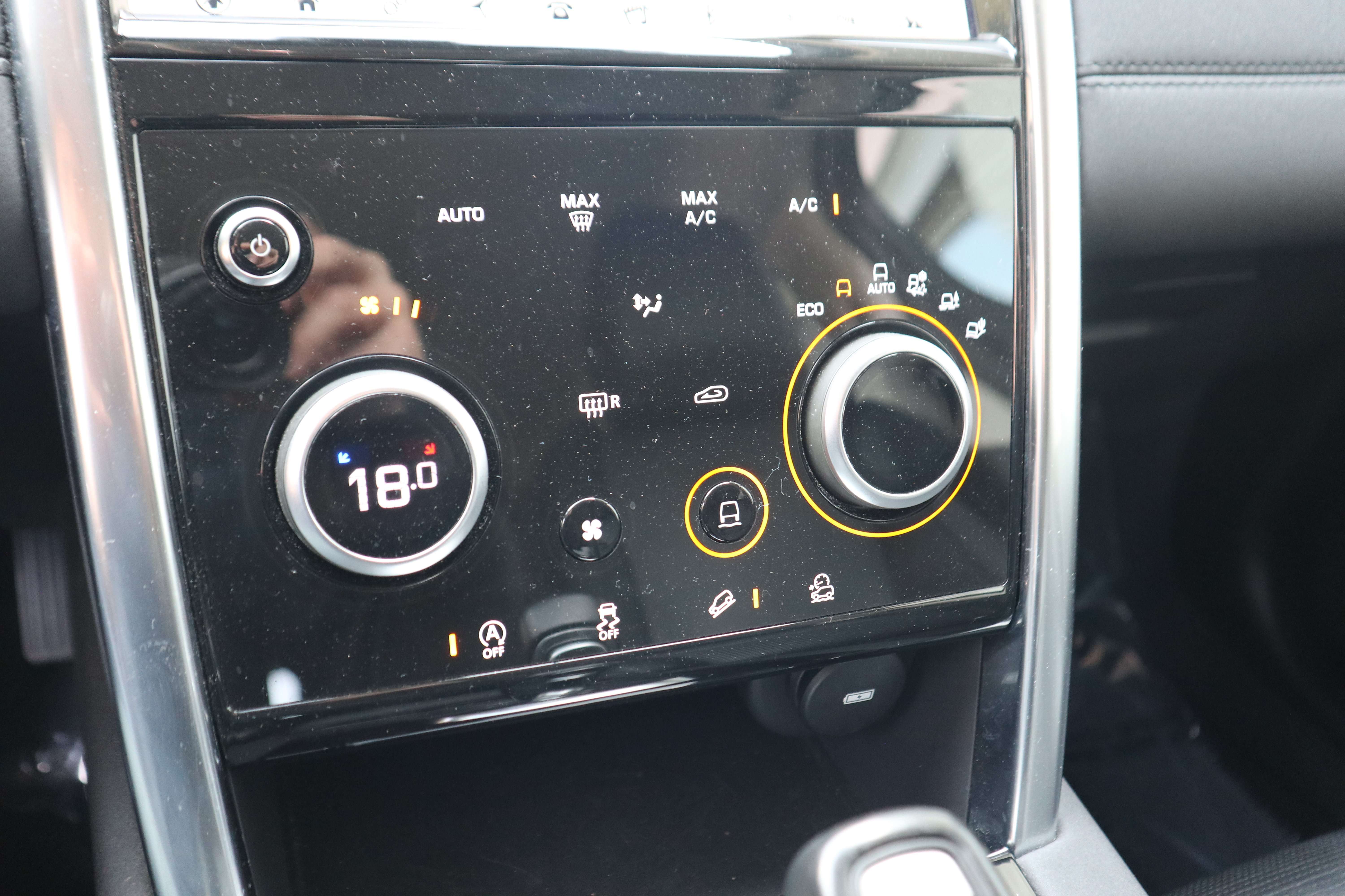 Land Rover Discovery Sport 2.0 TD4 MHEV 4WD S/ 1 ste eig /leder /camera/Gps/ EuroCars -Aalst bv