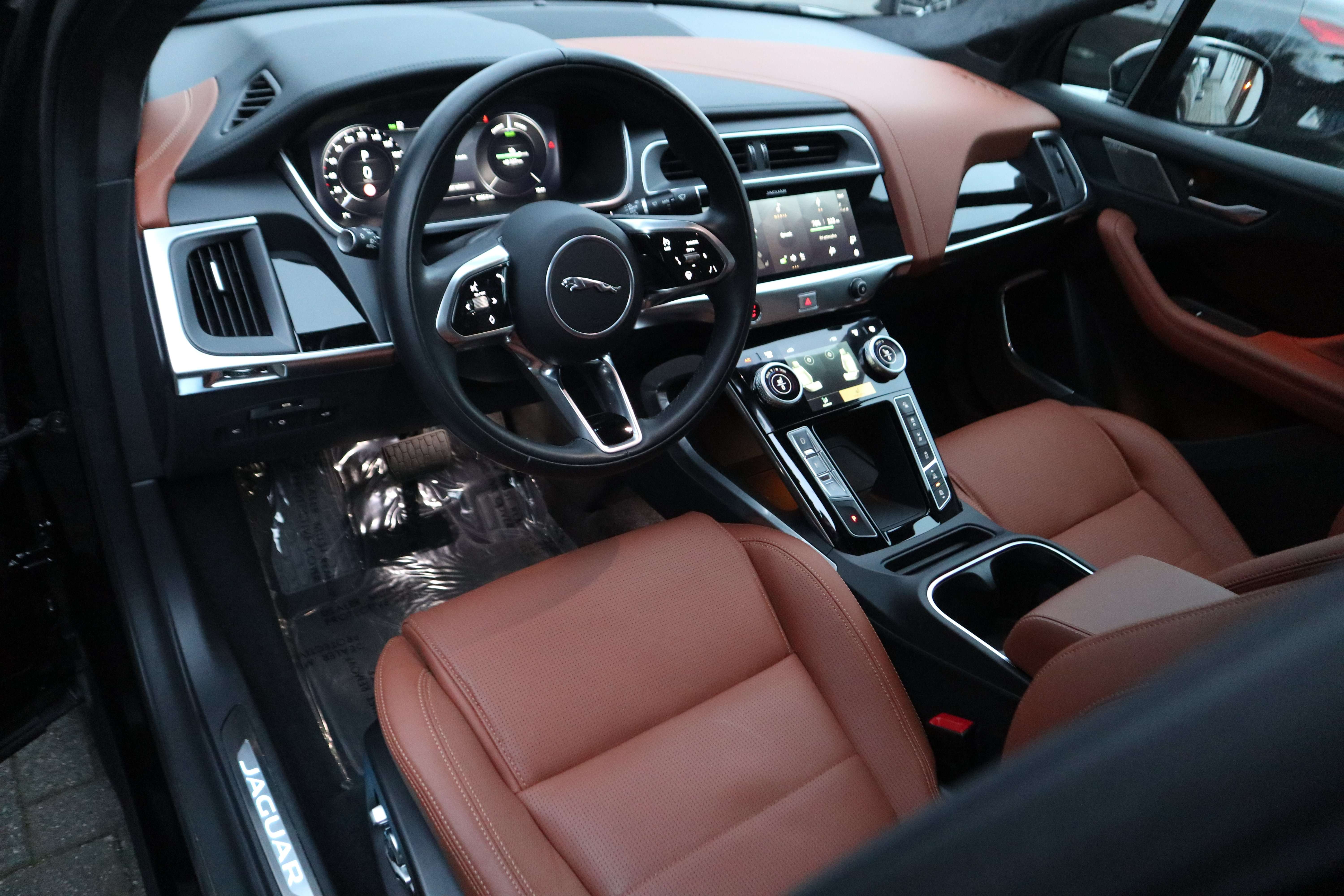 Jaguar I-Pace EV400 HSE/Black-pack/Pano/360°/Leder/3.980km !! EuroCars -Aalst bv