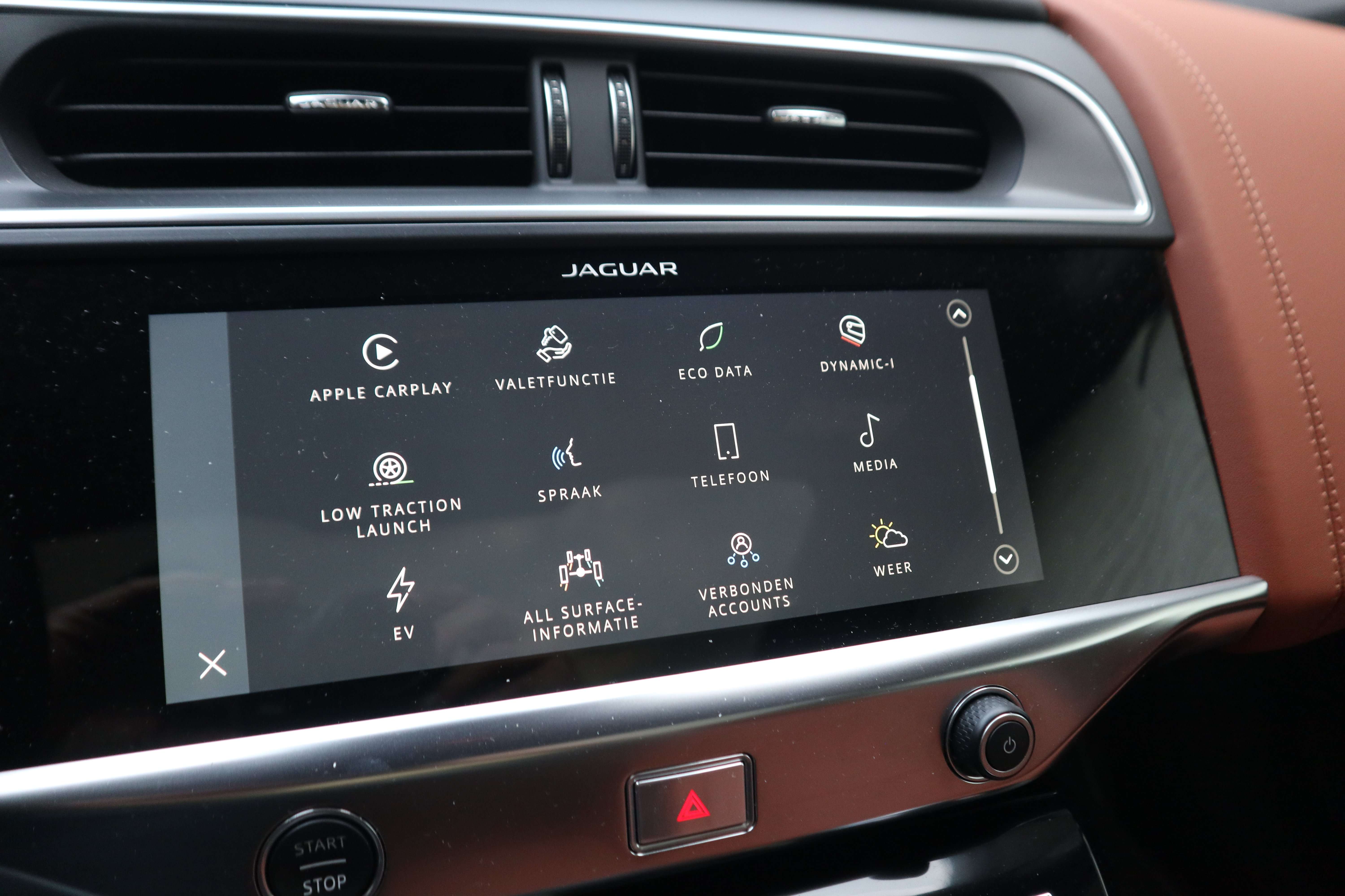 Jaguar I-Pace EV400 HSE/Black-pack/Pano/360°/Leder/3.980km !! EuroCars -Aalst bv