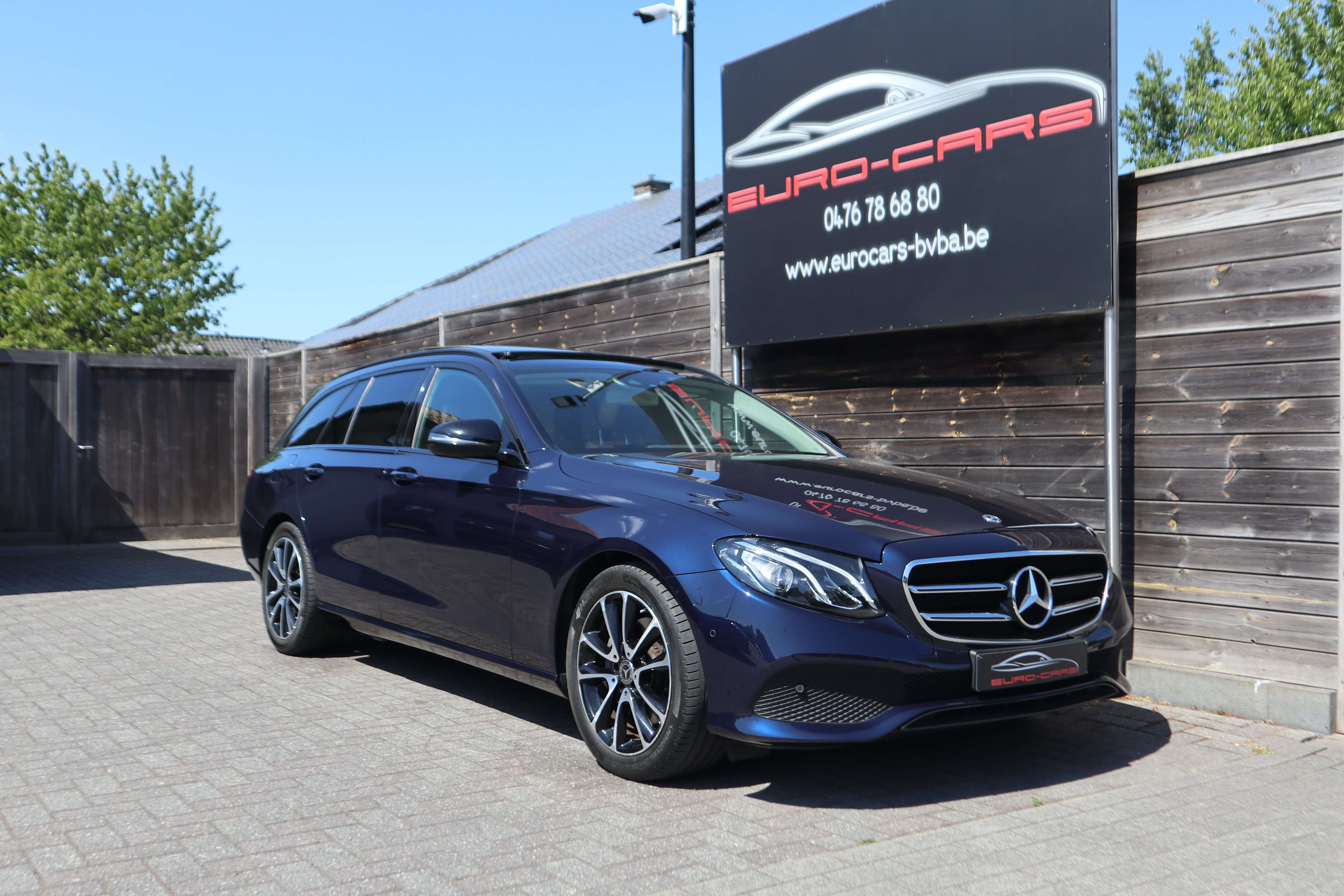 Mercedes-Benz E 220 d Aut.Night/head-up/360°/Pano/Leder/Trekhaak/ EuroCars -Aalst bv