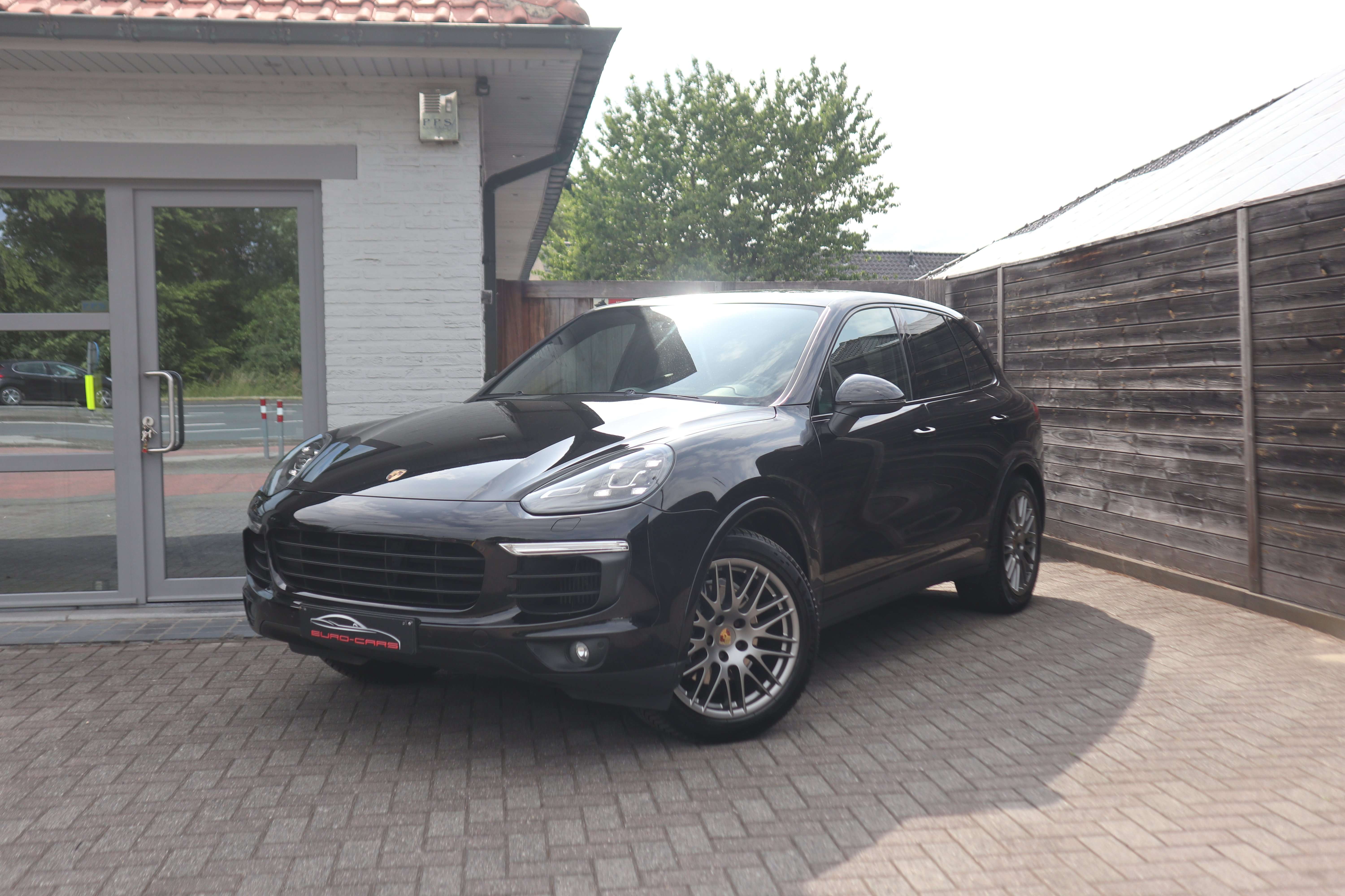 EuroCars -Aalst bv - Porsche Cayenne