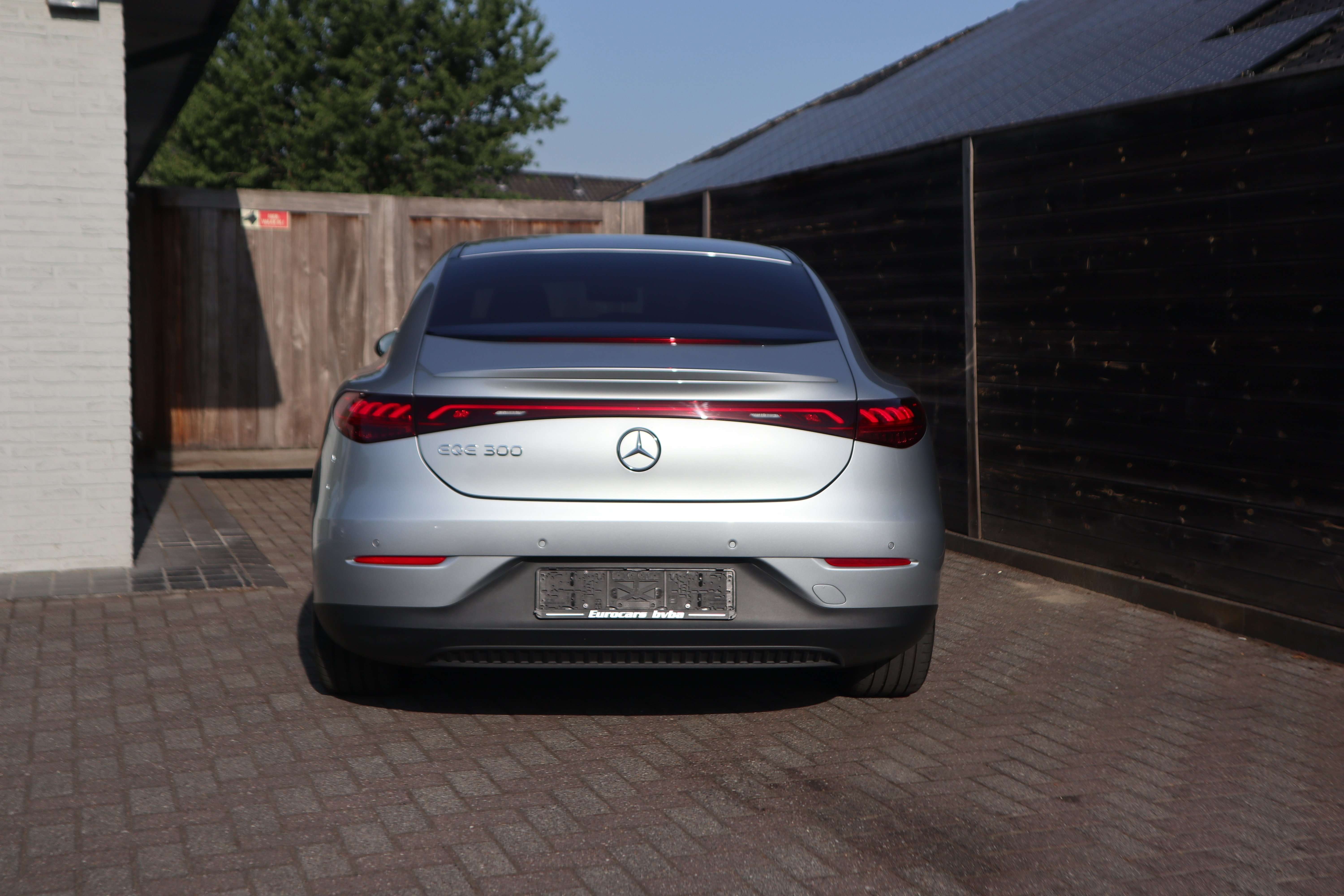 Mercedes-Benz EQE 300 Business Line/1 ste eig /Leder/360°/Nieuwstaat EuroCars -Aalst bv