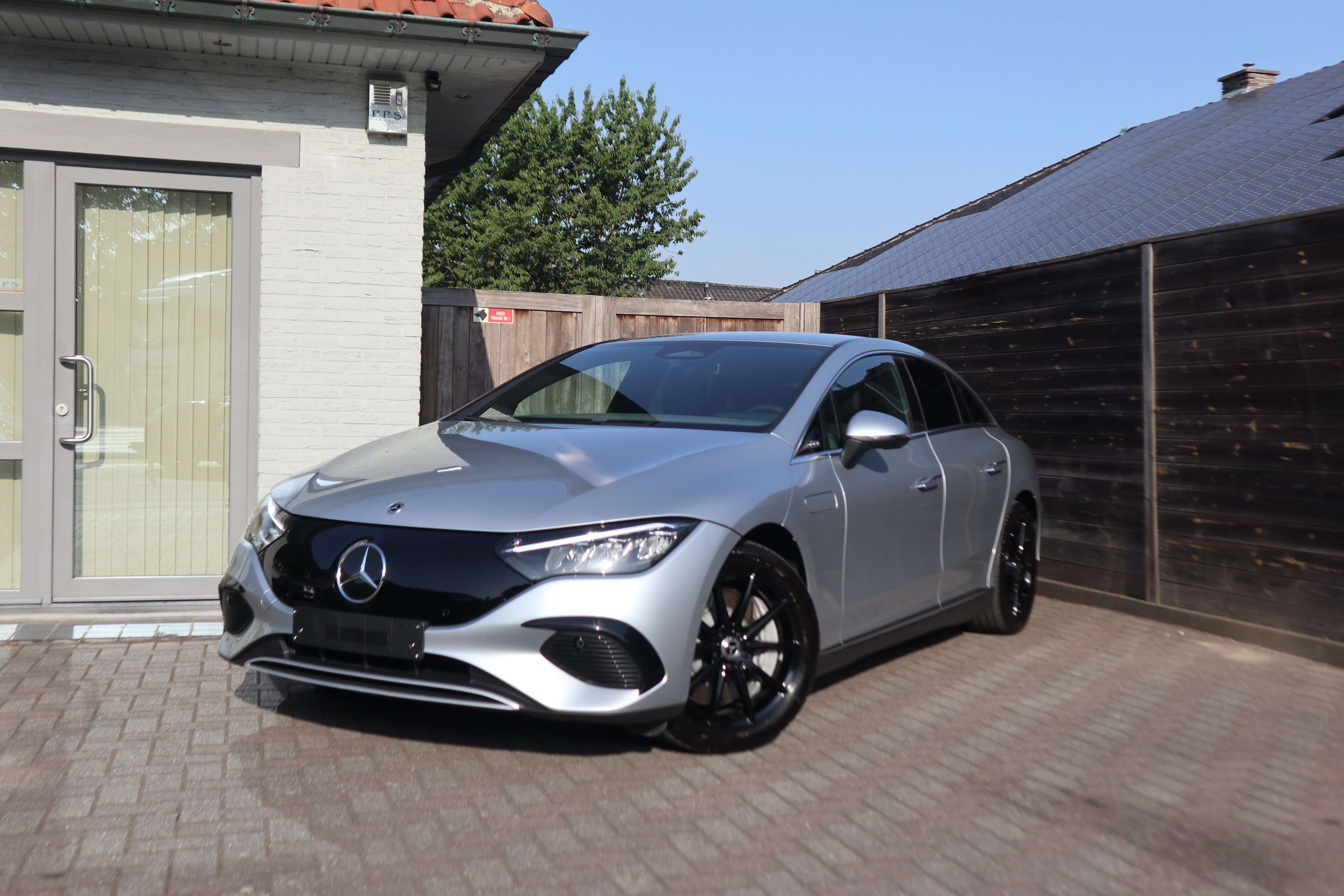Mercedes-Benz EQE 300 Business Line/1 ste eig /Leder/360°/Nieuwstaat EuroCars -Aalst bv
