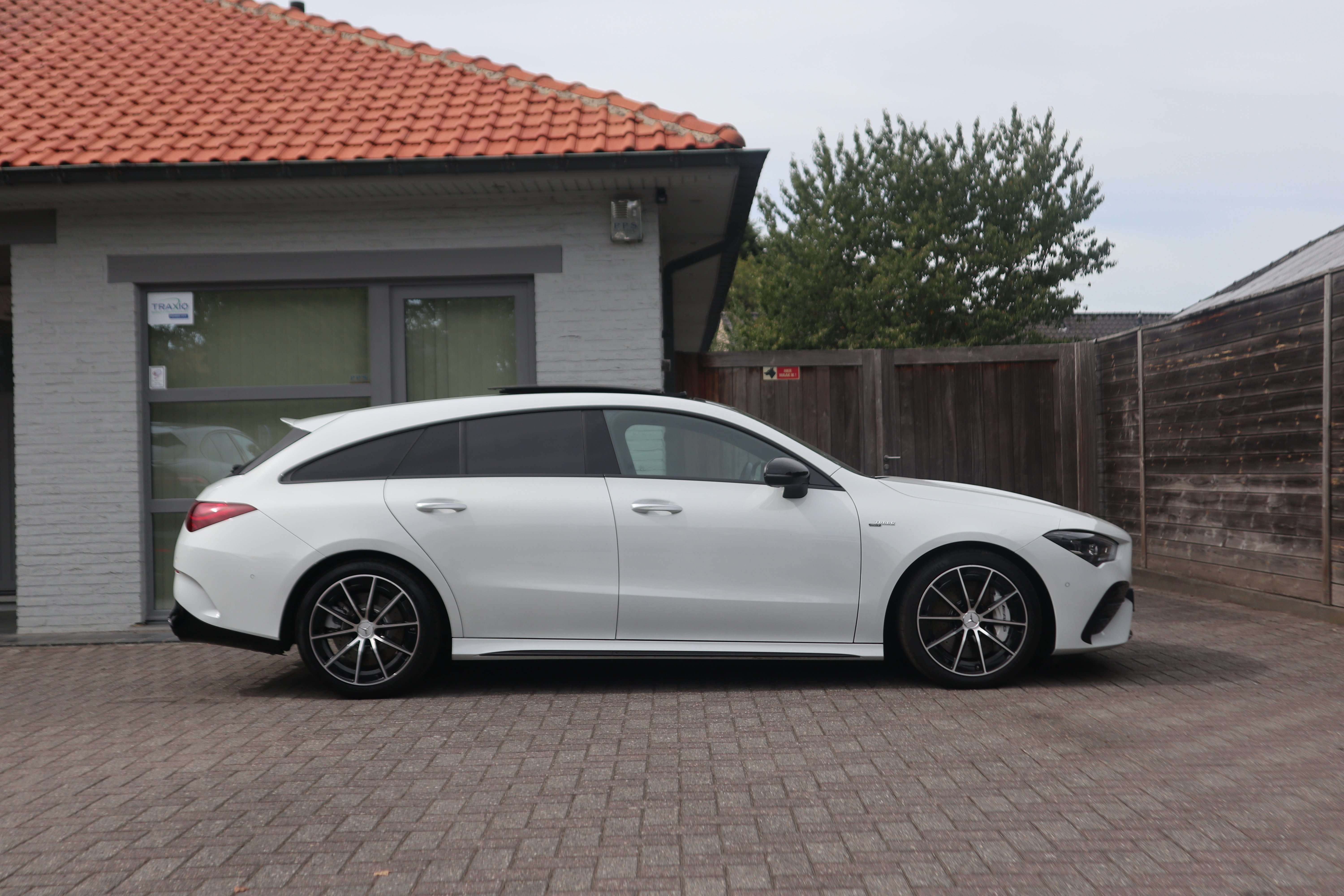 Mercedes-Benz CLA 35 AMG 4-Matic/facelift/1eig/Panodak/Camera/Night/Multi EuroCars -Aalst bv