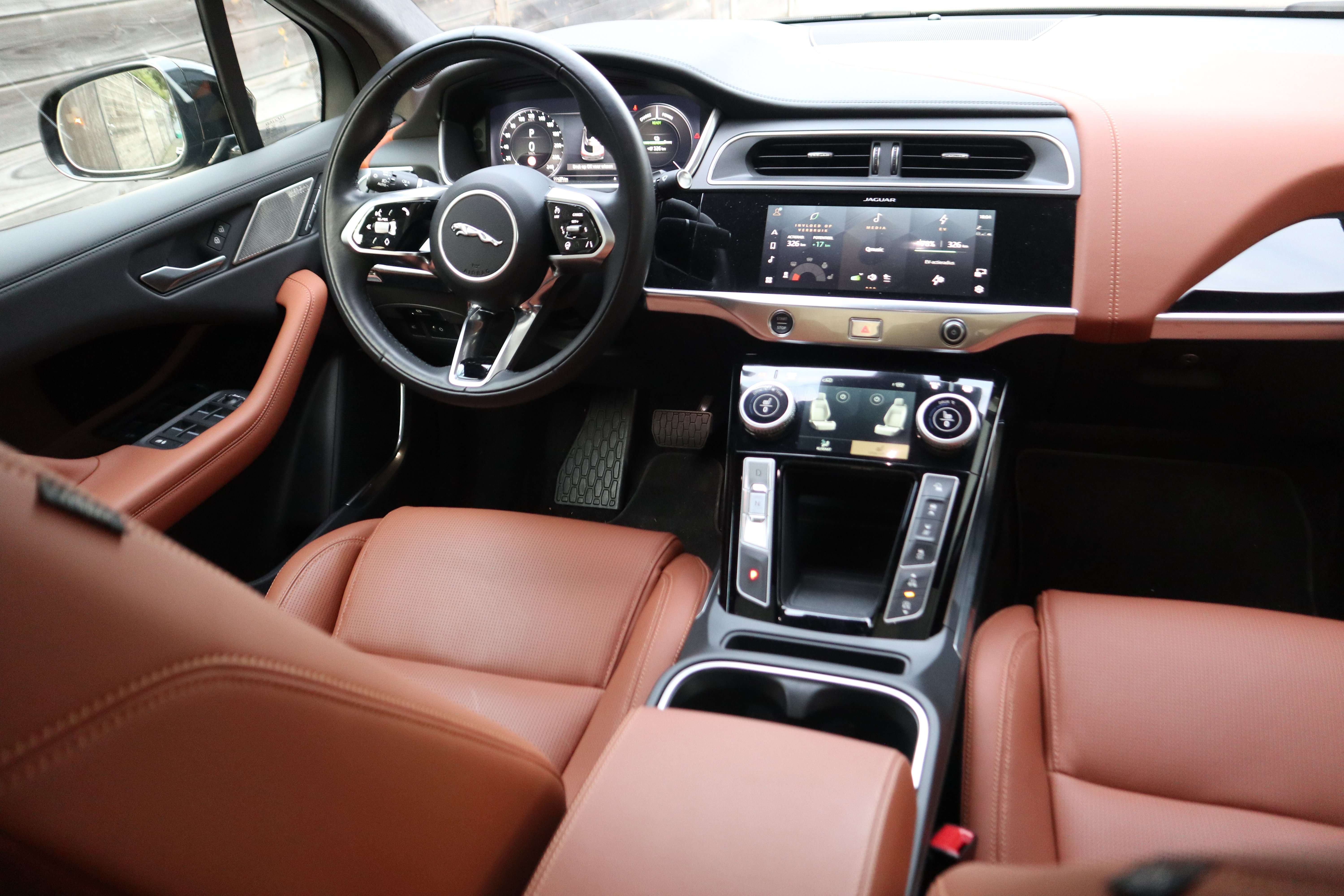 Jaguar I-Pace EV400 HSE/Black-pack/Pano/360°/Leder/4.300km !! EuroCars -Aalst bv