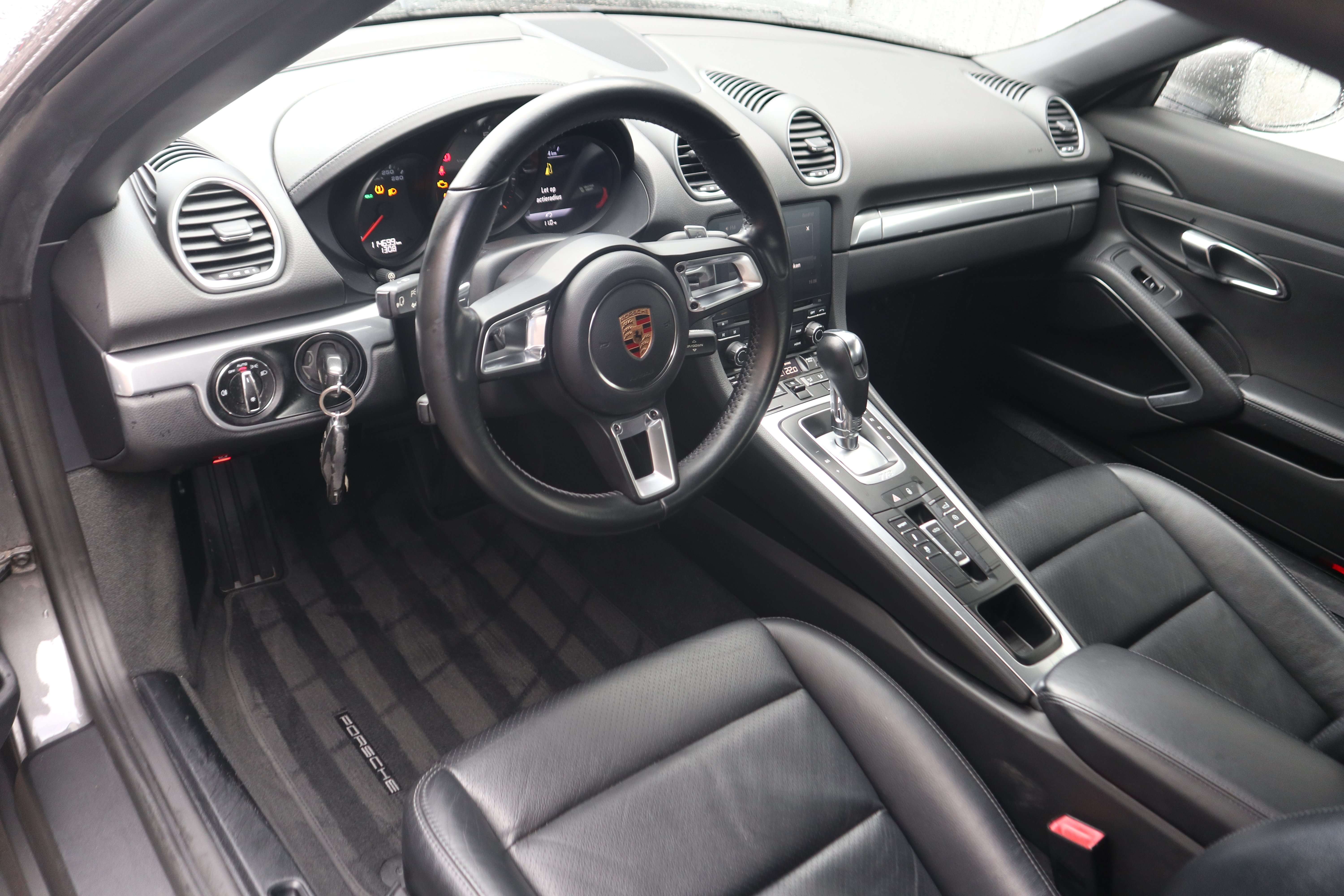 Porsche Boxster 718 pdk /GPS / PDLS / LEDER / PASM /XENON /CRUISE EuroCars -Aalst bv