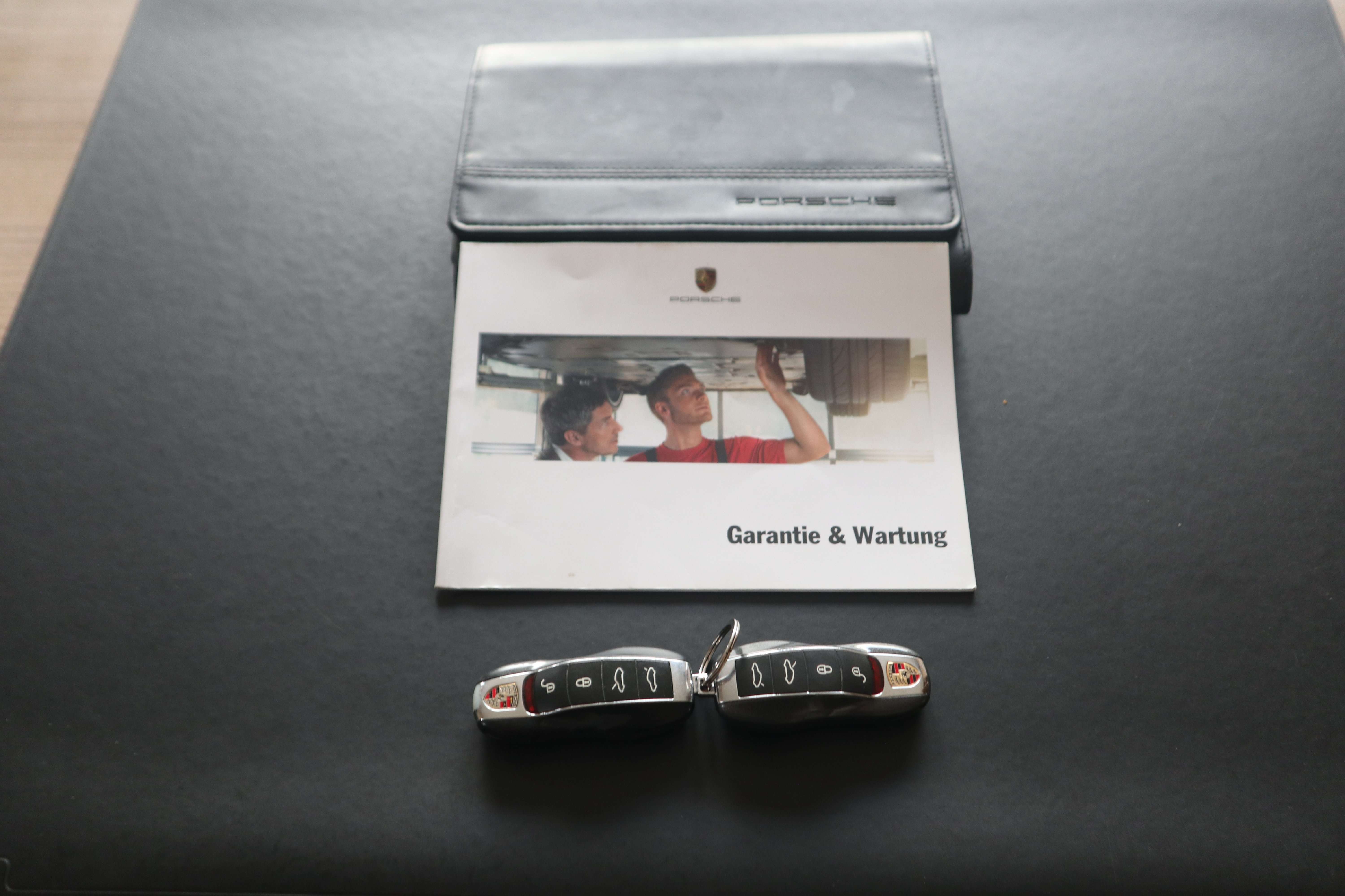 Porsche Boxster 718 pdk /GPS / PDLS / LEDER / PASM /XENON /CRUISE EuroCars -Aalst bv