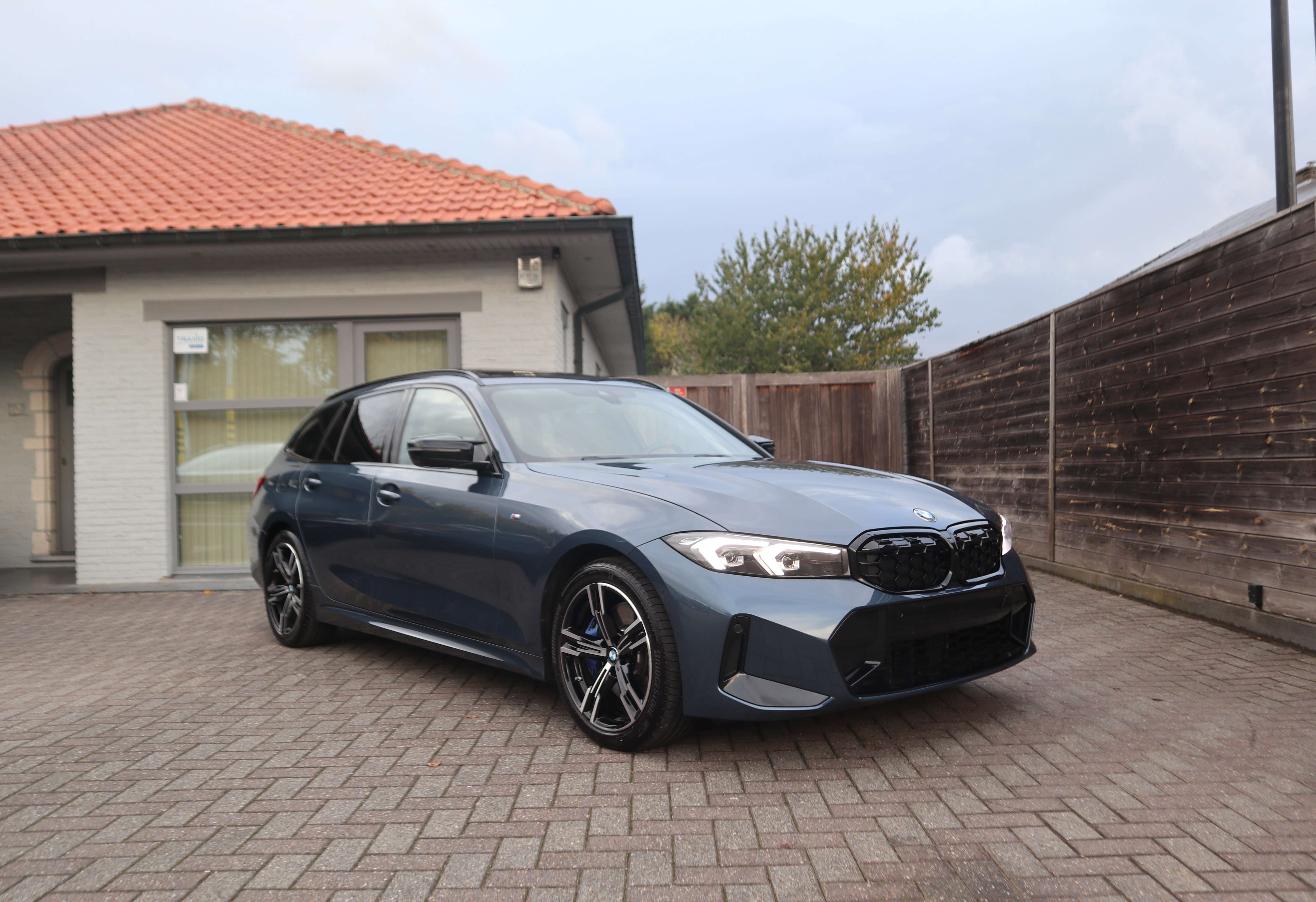 BMW 340 M D X-drive /Facelift//Pano/Adapt/360°/headup/ EuroCars -Aalst bv