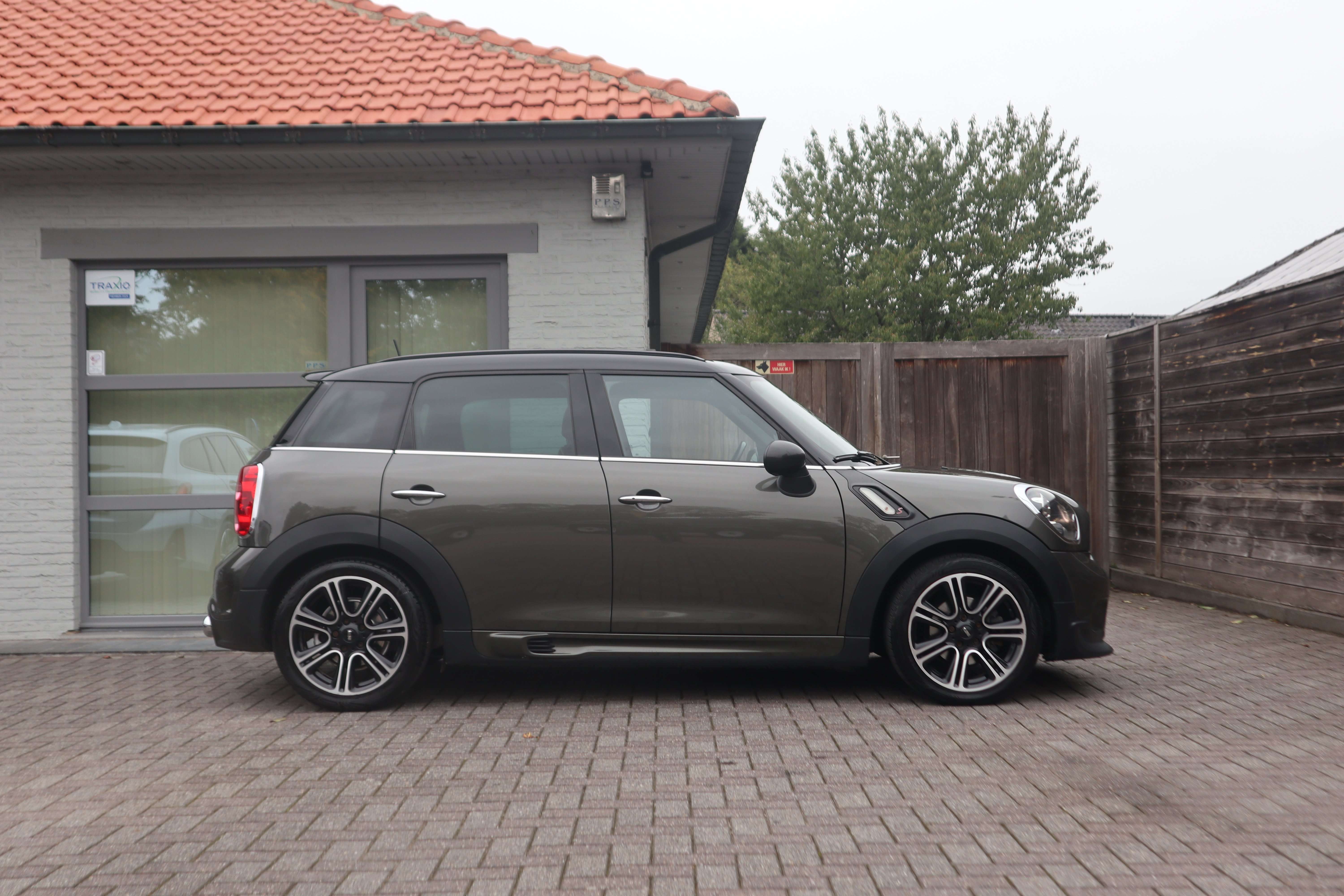 MINI Cooper SD Countryman john cooper works Aut./pano /leder /gps/leds/pdc/ EuroCars -Aalst bv