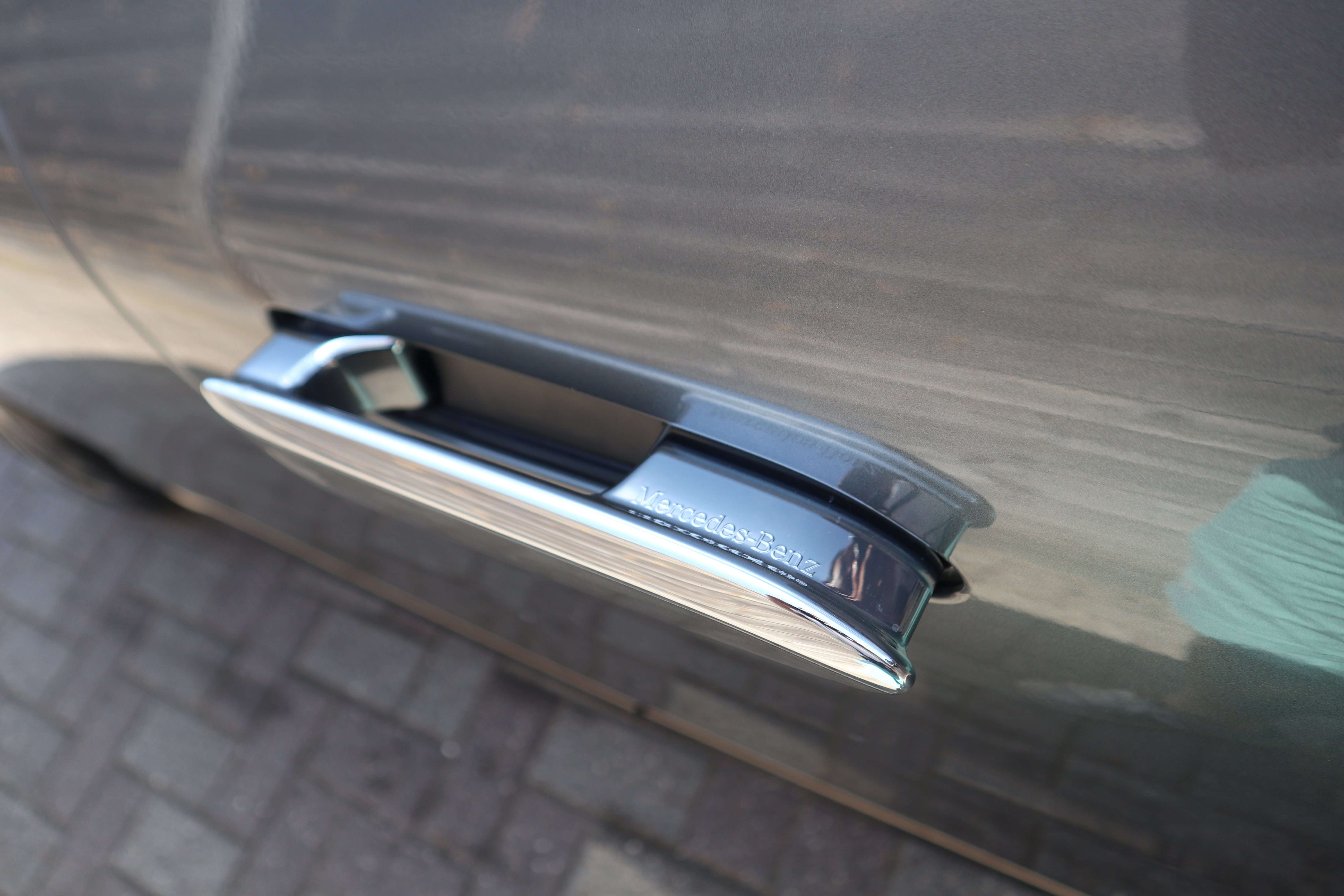 Mercedes-Benz EQE 300 AMG Line /1 eig/leder/camera/distr/night/memory/ EuroCars -Aalst bv