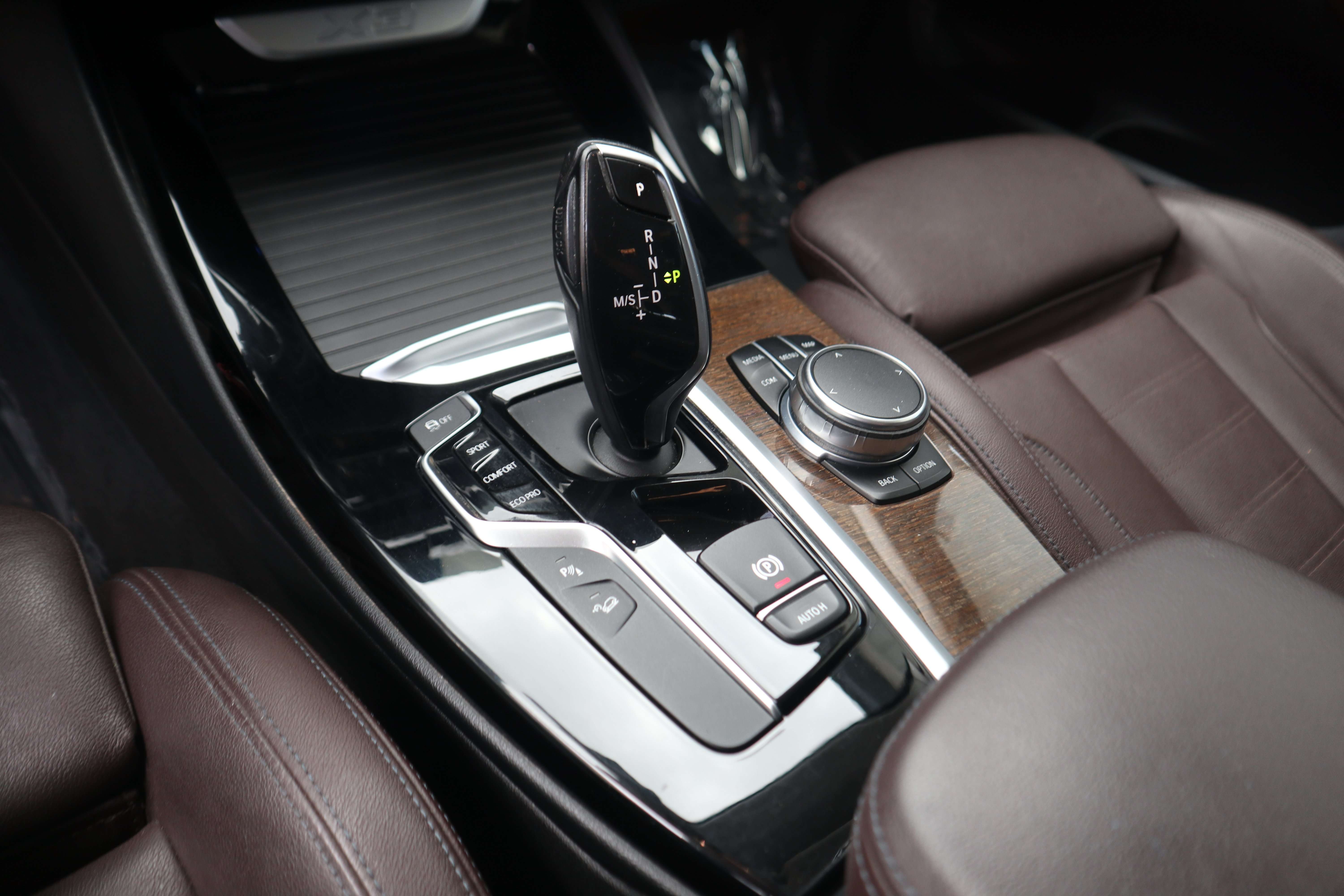 BMW X3 X-drive/Luxury Line/leder/headup/memory/camera/top EuroCars -Aalst bv