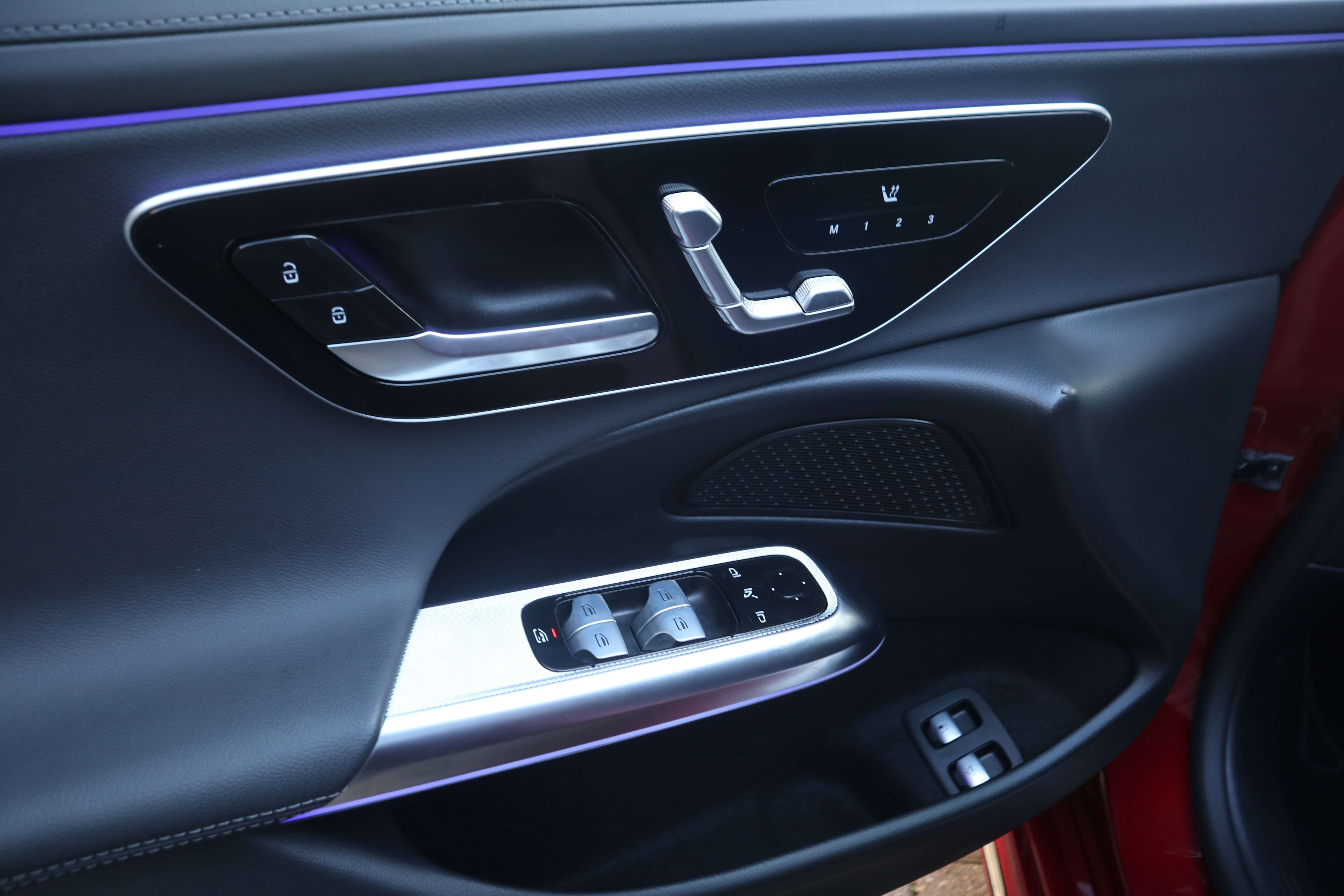 Mercedes-Benz E 300 e /AMG pakket/Night/Distr/360°/20