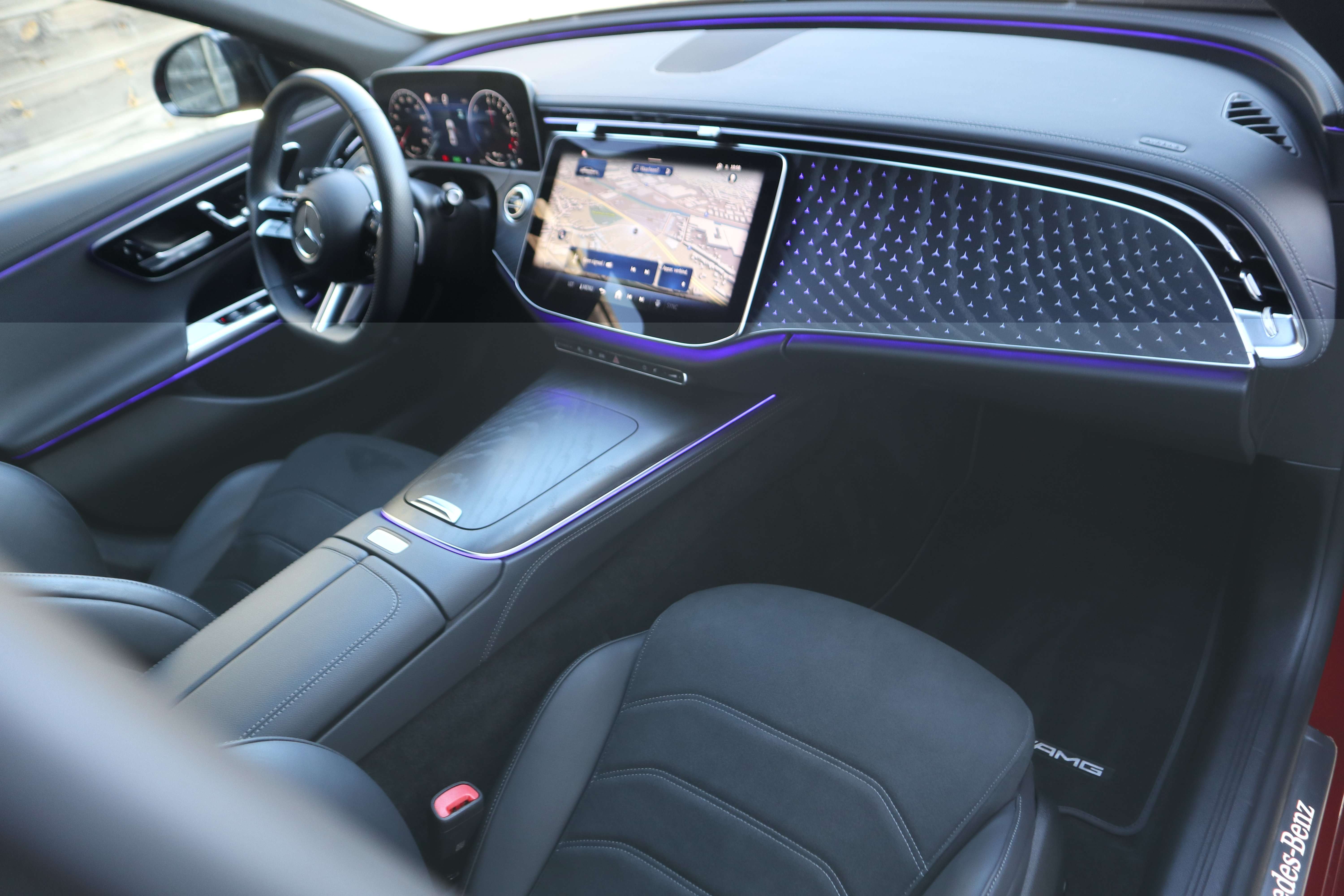 Mercedes-Benz E 300 e /AMG pakket/Night/Distr/360°/20