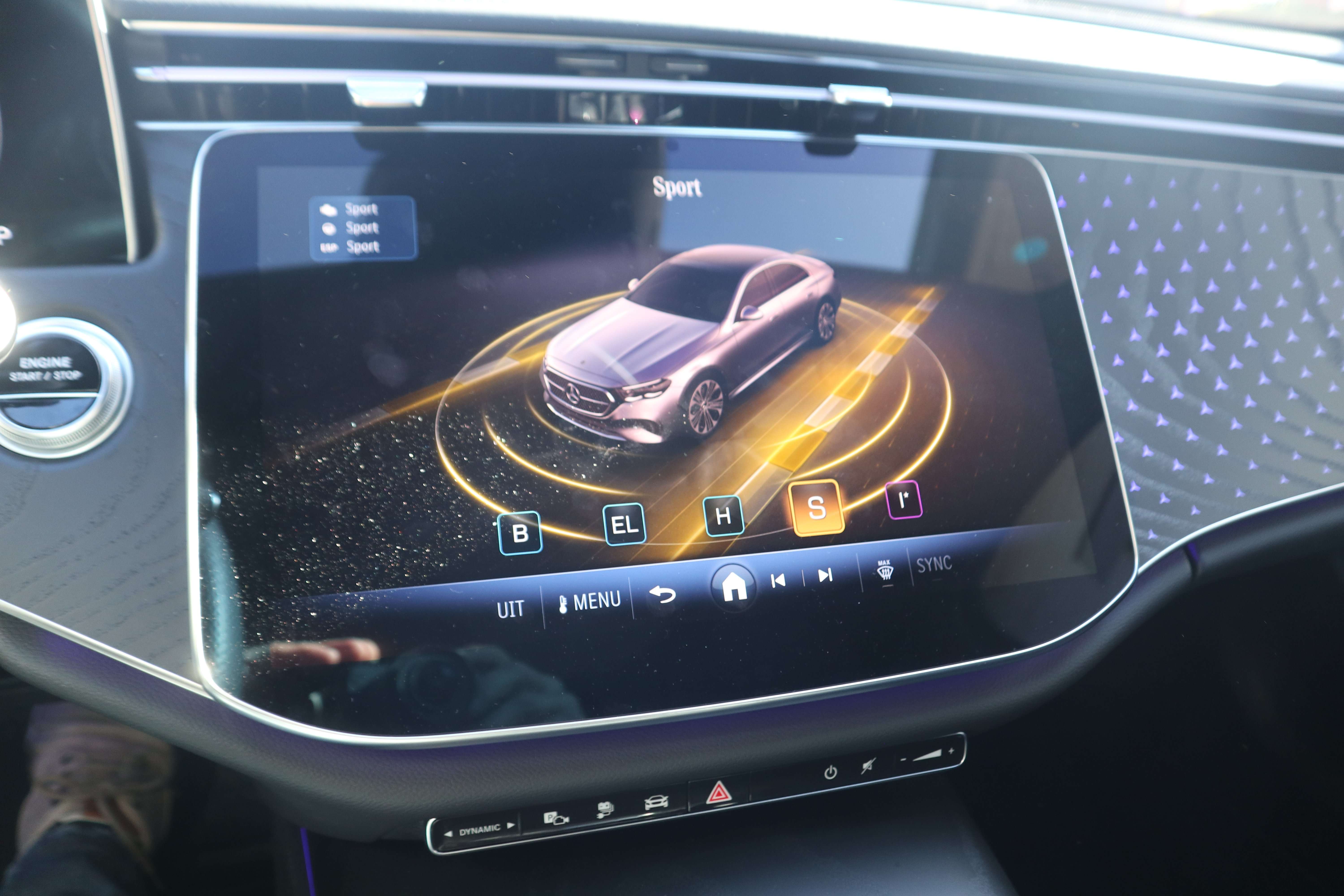 Mercedes-Benz E 300 e /AMG pakket/Night/Distr/360°/20