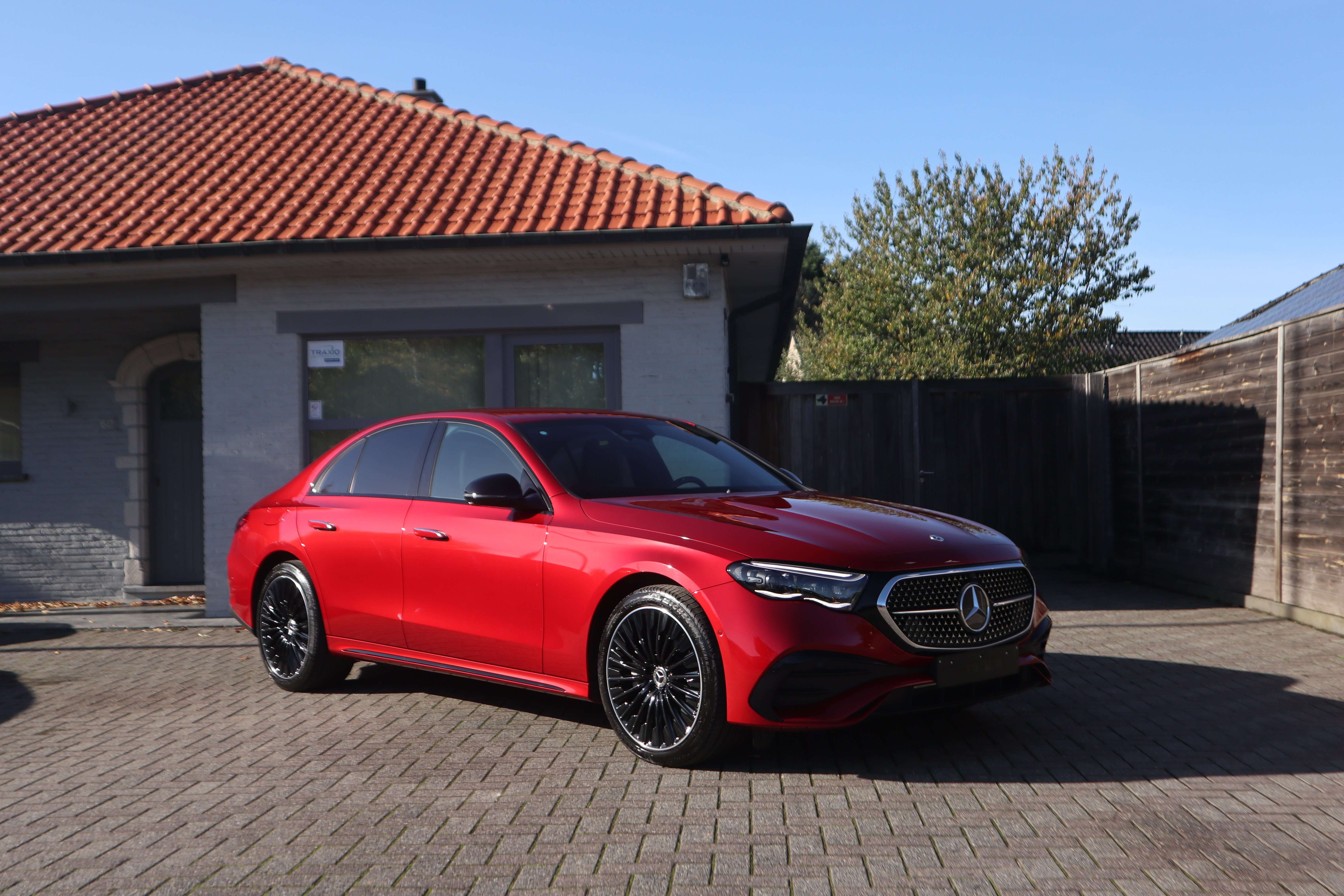 Mercedes-Benz E 300 e /AMG pakket/Night/Distr/360°/20