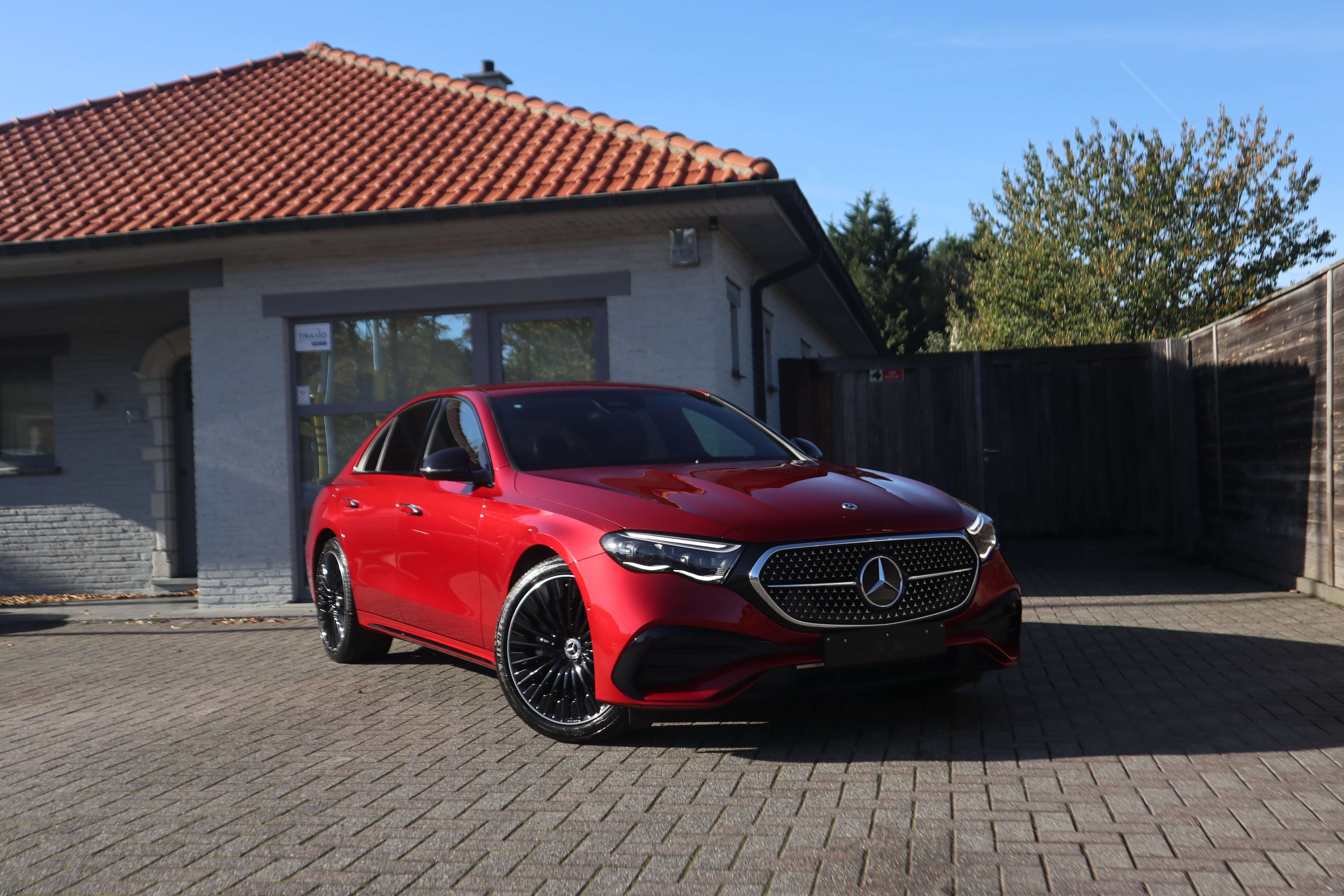 Mercedes-Benz E 300 e /AMG pakket/Night/Distr/360°/20