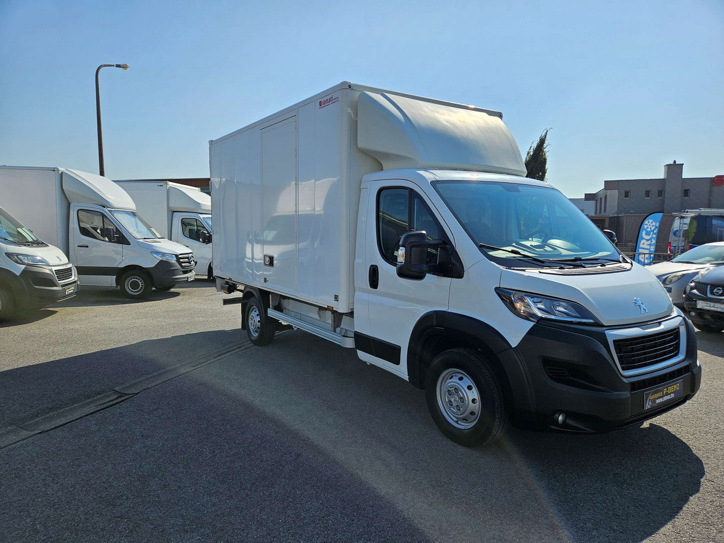 P-Benz - Peugeot BOXER 2.0 meubelbak extra lange laadbrug airco nav