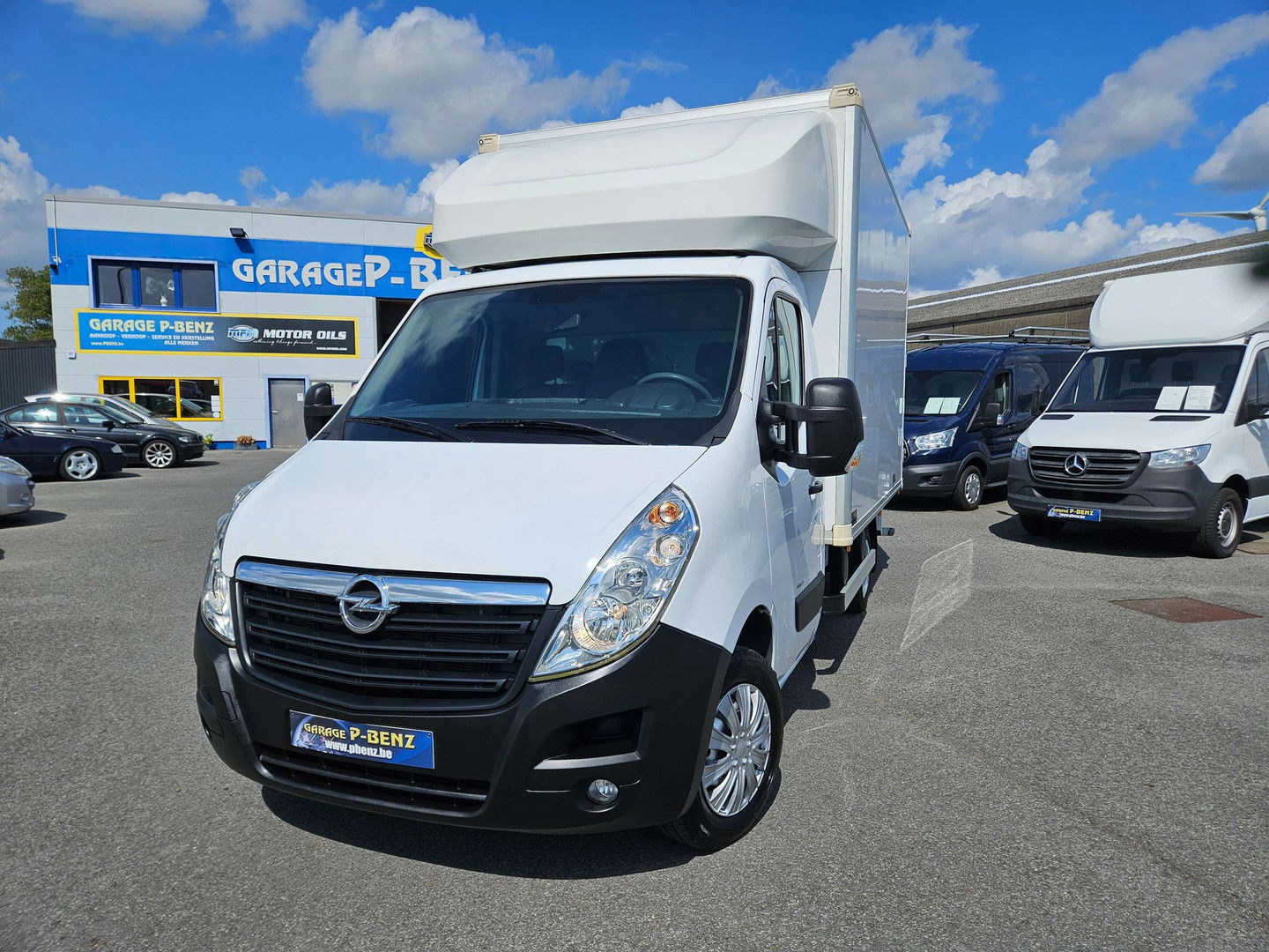 P-Benz - Opel MOVANO 2.3 meubelbak airco navigatie cruise contro