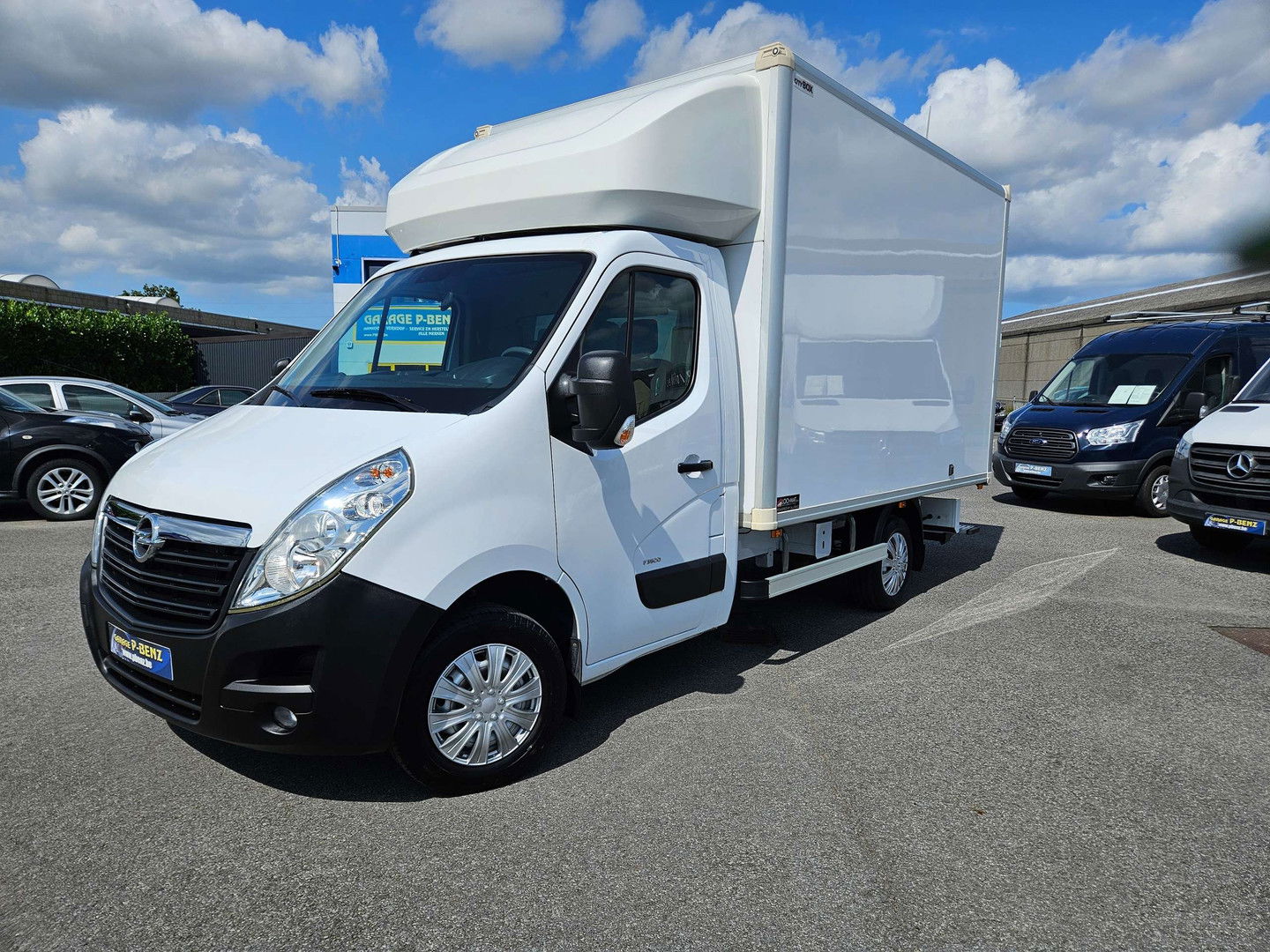 P-Benz - Opel MOVANO 2.3 meubelbak airco navigatie cruise contro