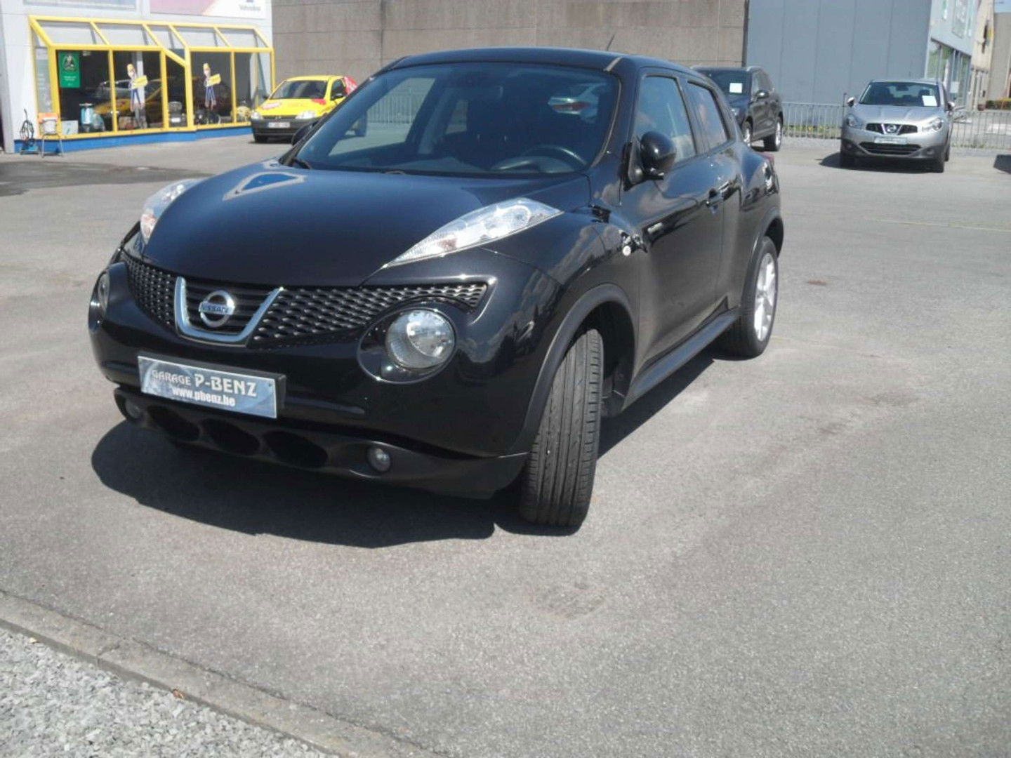 P-Benz - Nissan JUKE 1.5 dCi 2WD Tekna airco navigatie cruise control