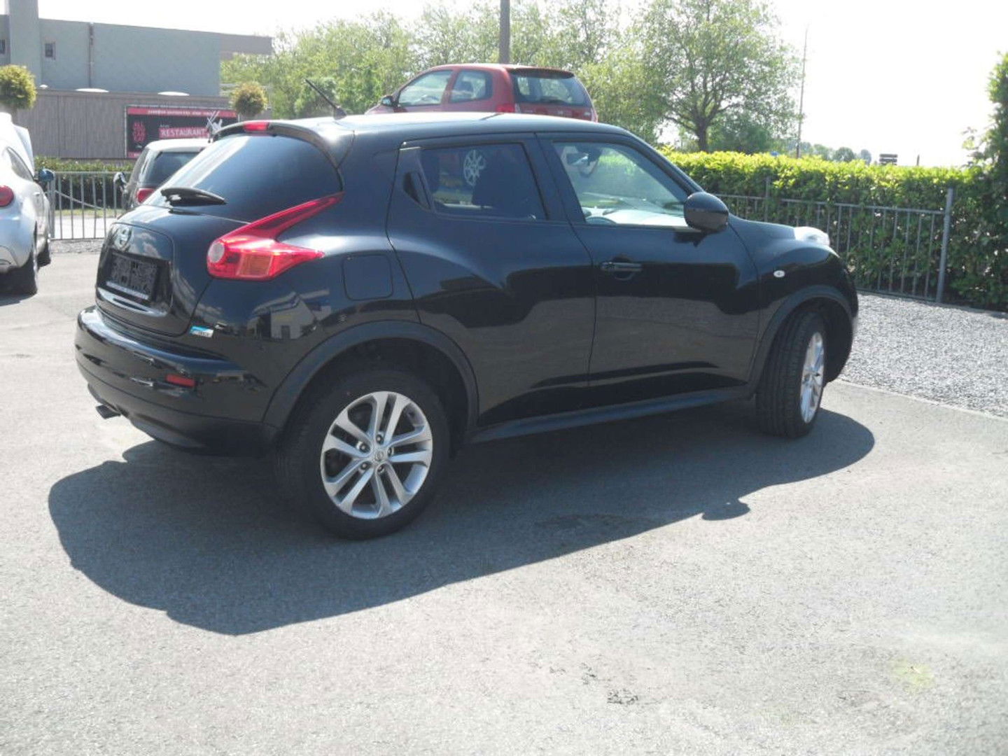 P-Benz - Nissan JUKE 1.5 dCi 2WD Tekna airco navigatie cruise control