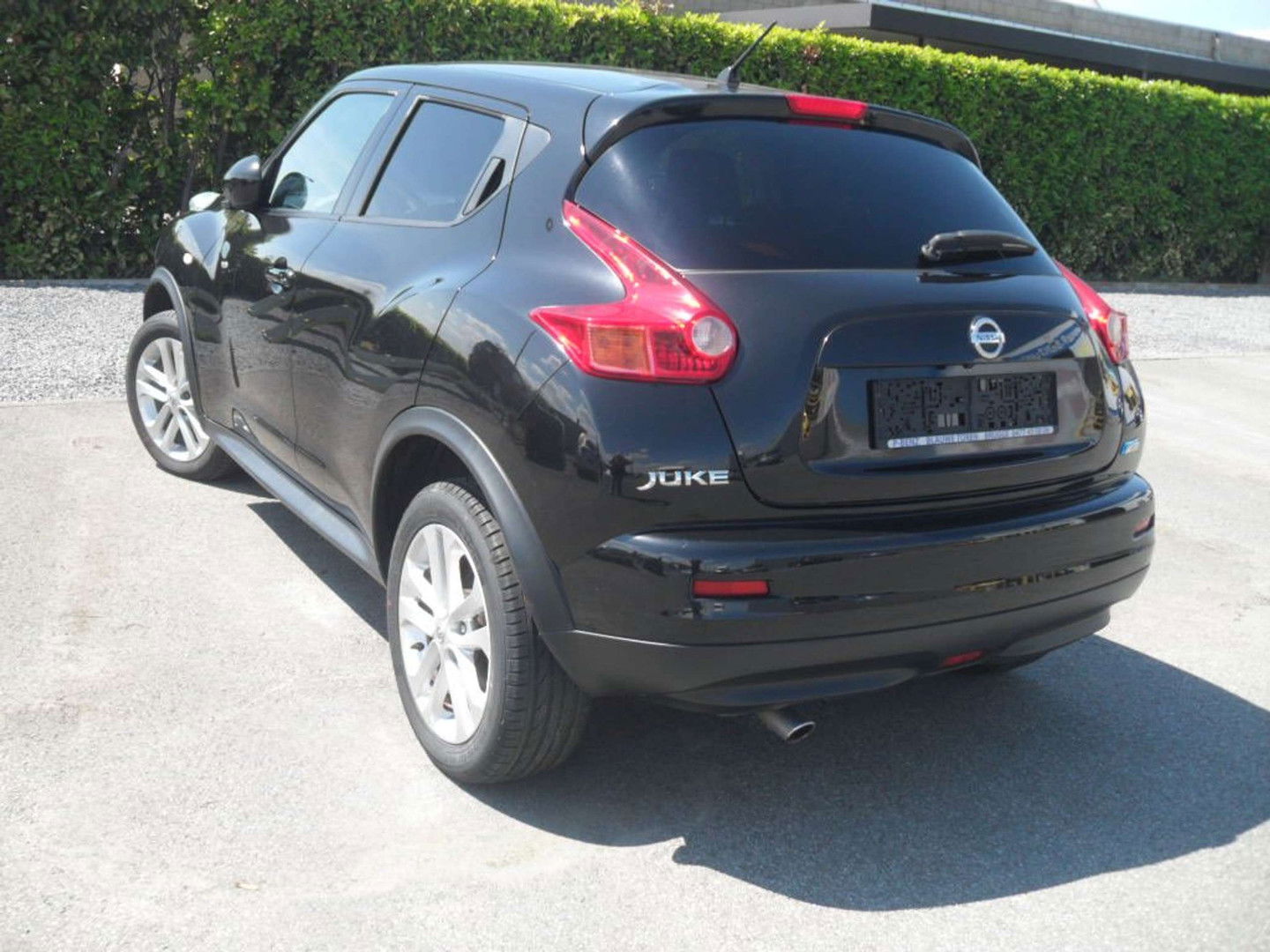 P-Benz - Nissan JUKE 1.5 dCi 2WD Tekna airco navigatie cruise control