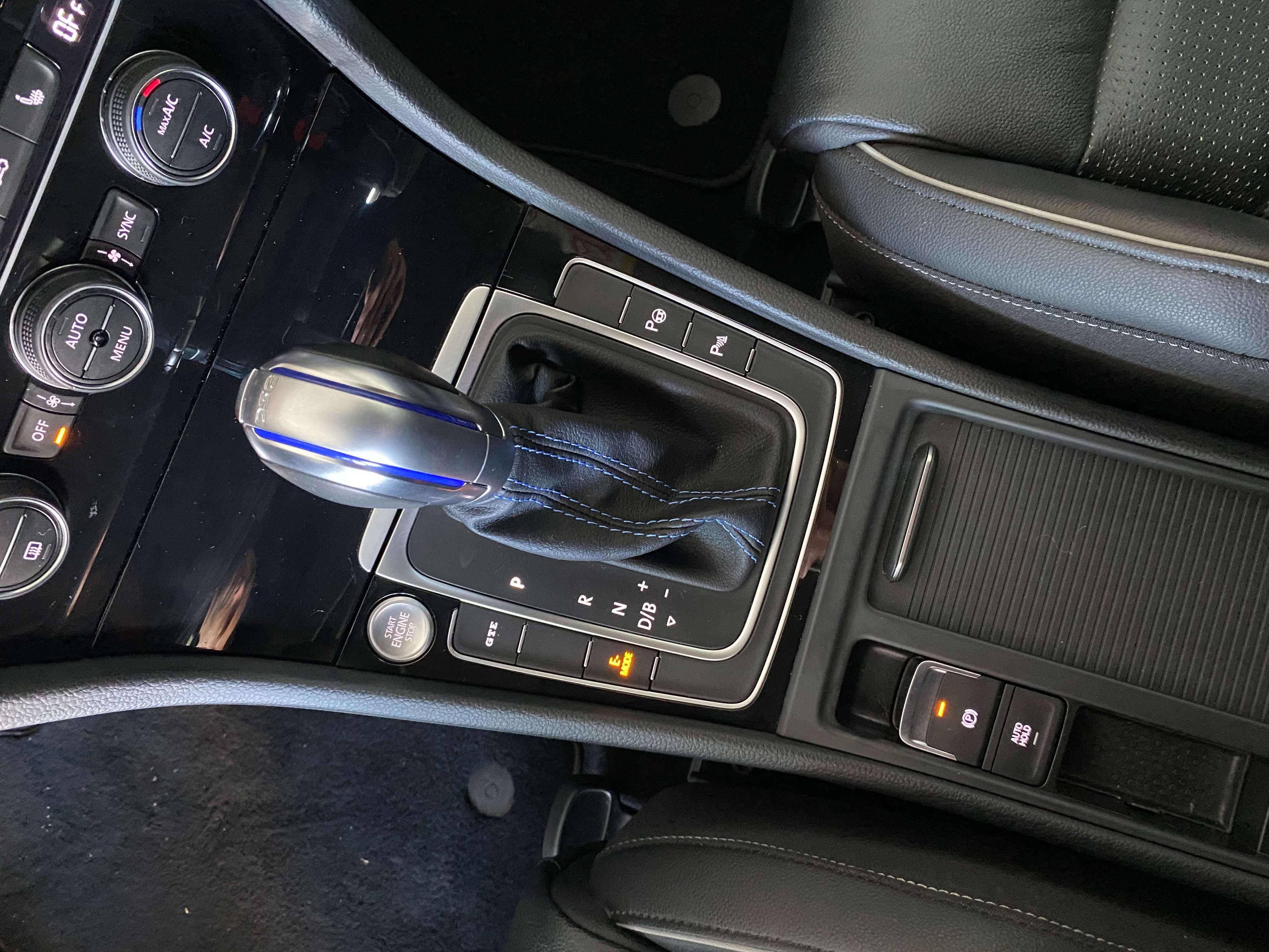 Volkswagen Golf GTE 1.4TSI Plug-In-Hybrid 150pk DSG *Nieuwstaat!!* Garage Planckaert