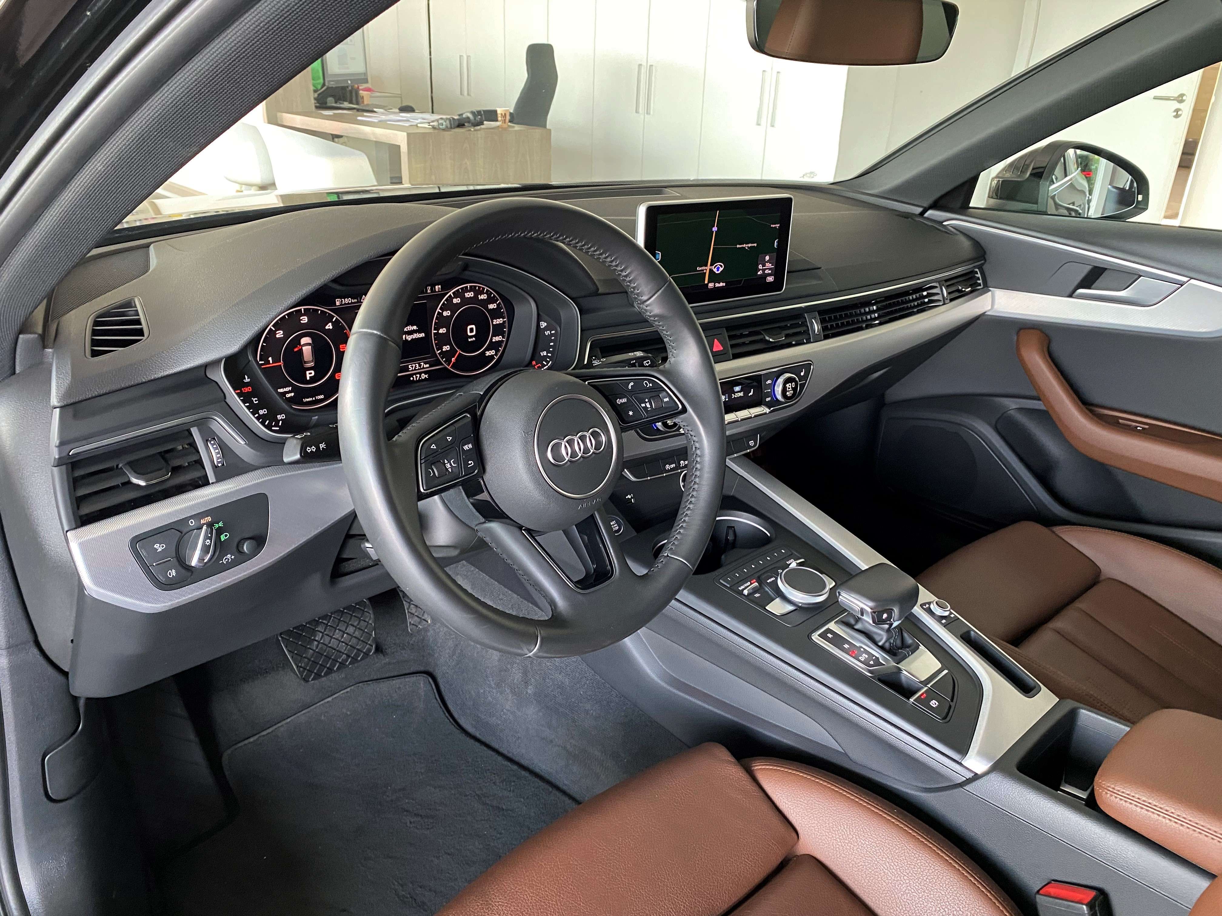 Audi A4 Avant 2.0 TDi * S-Line / S tronic * Nieuwstaat! * Garage Planckaert
