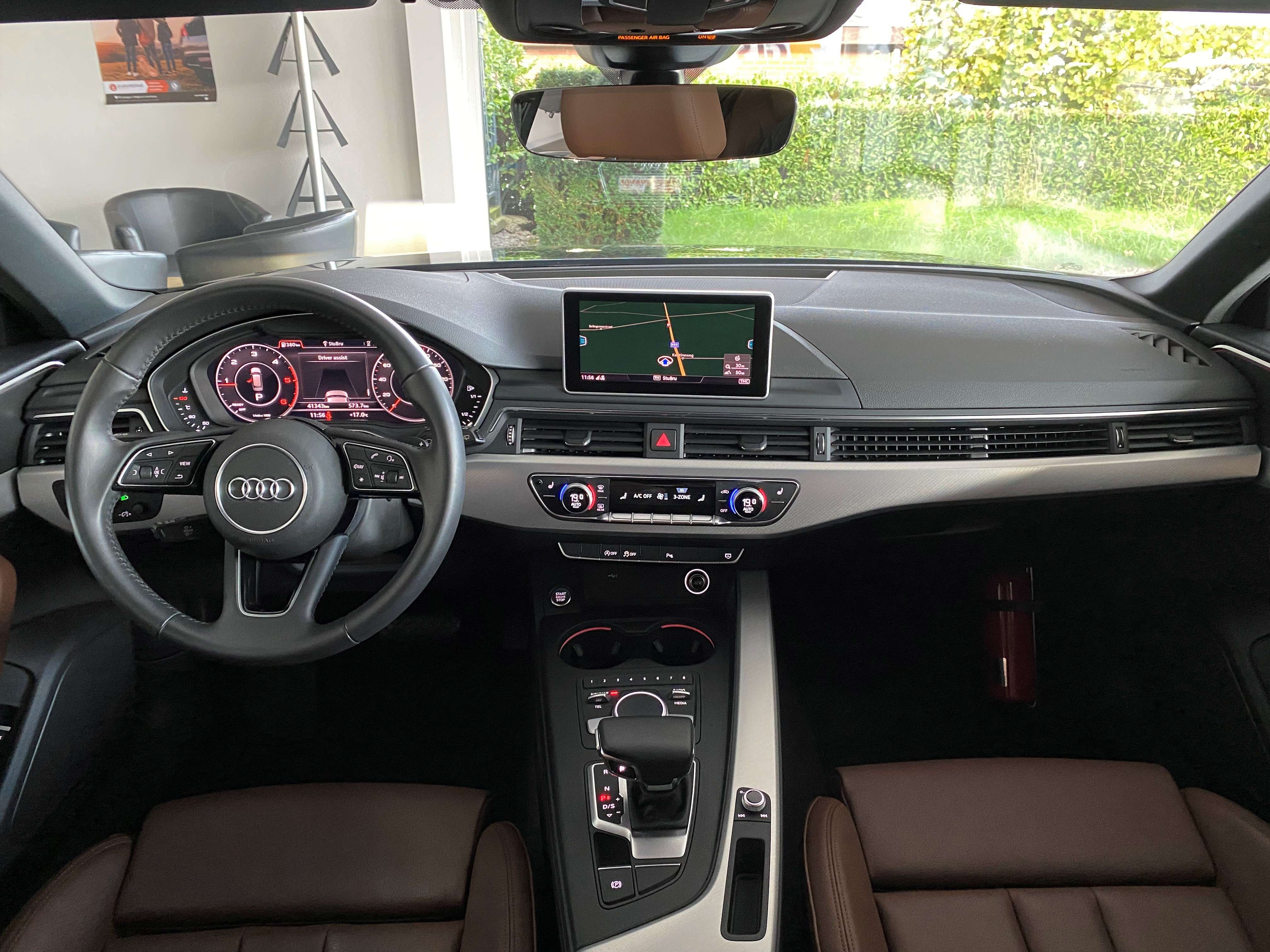 Audi A4 Avant 2.0 TDi * S-Line / S tronic * Nieuwstaat! * Garage Planckaert